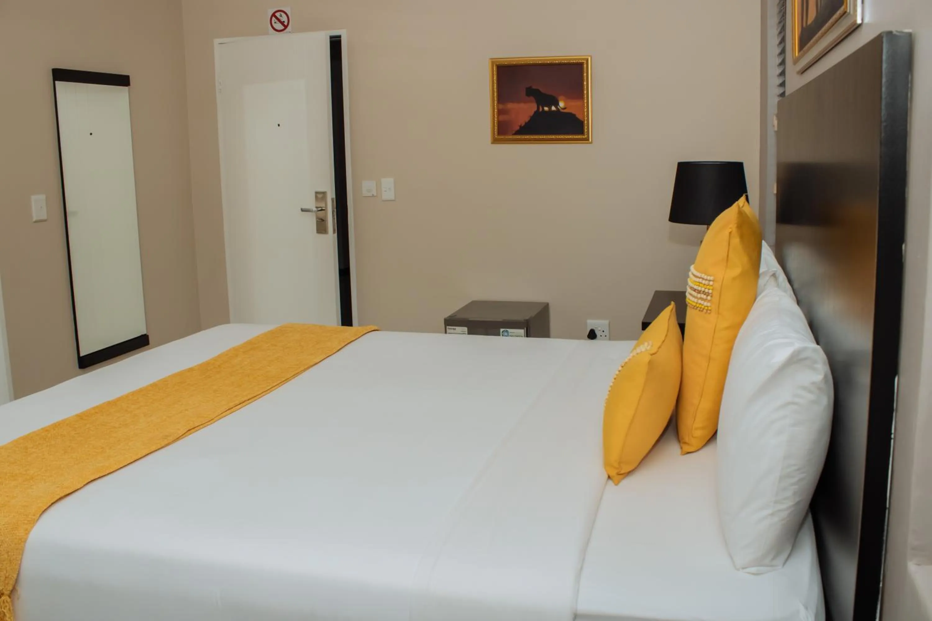 Bed in Heavenly Boutique Hotel