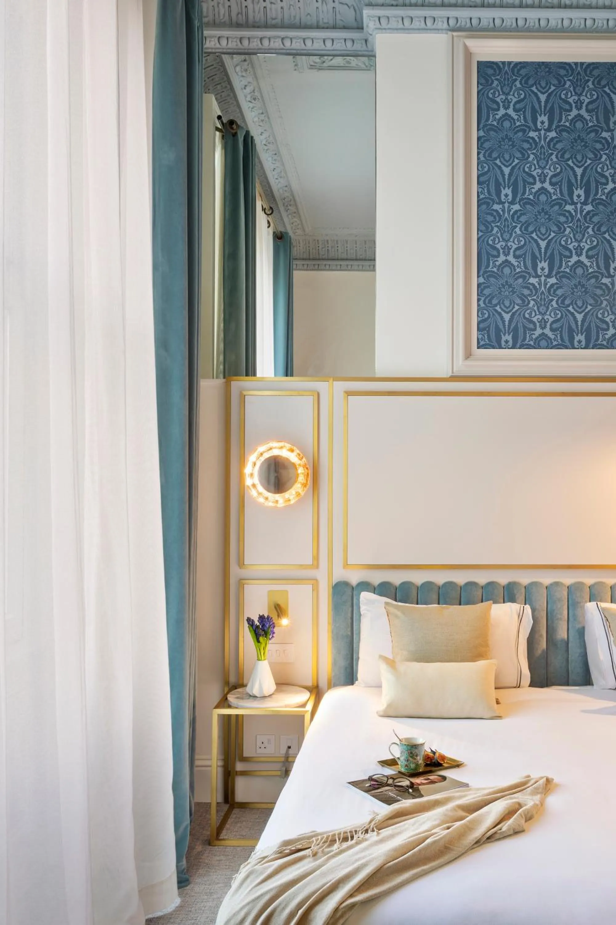 Bed in Meliá London Kensington Member of Meliá Collection