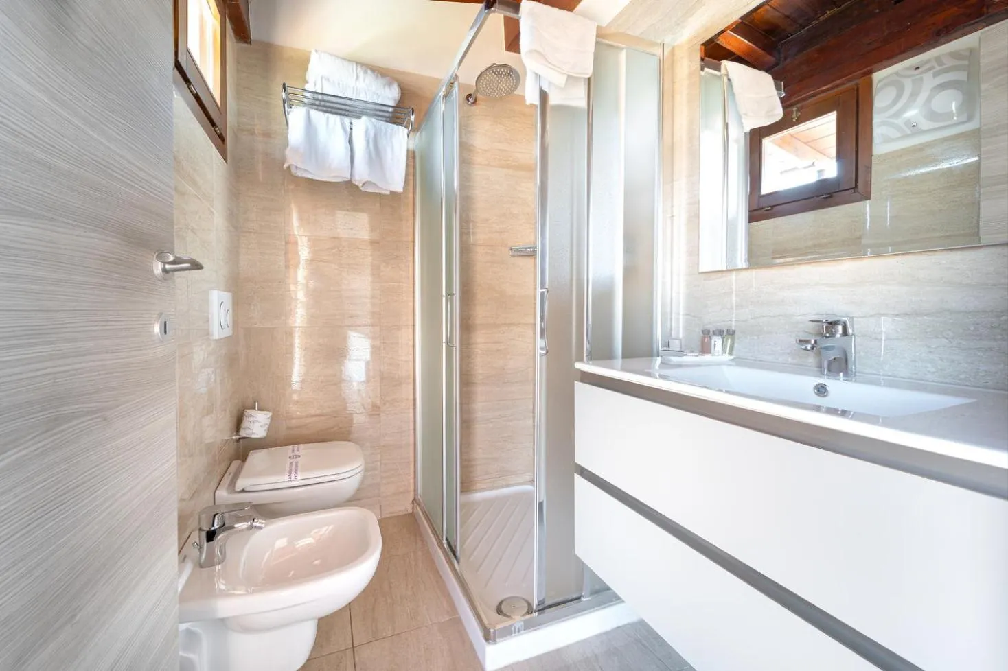 VILLA GARUTI VILLAGE