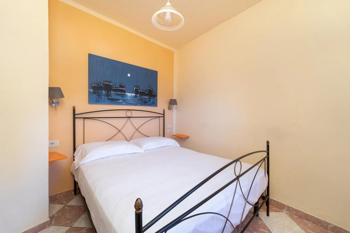 Bedroom, Bed in VILLA GARUTI VILLAGE