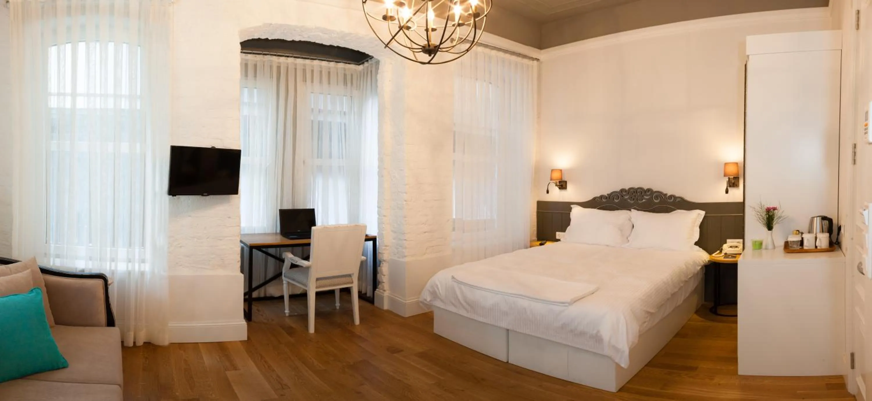 Bed in Pino Verde Hotel