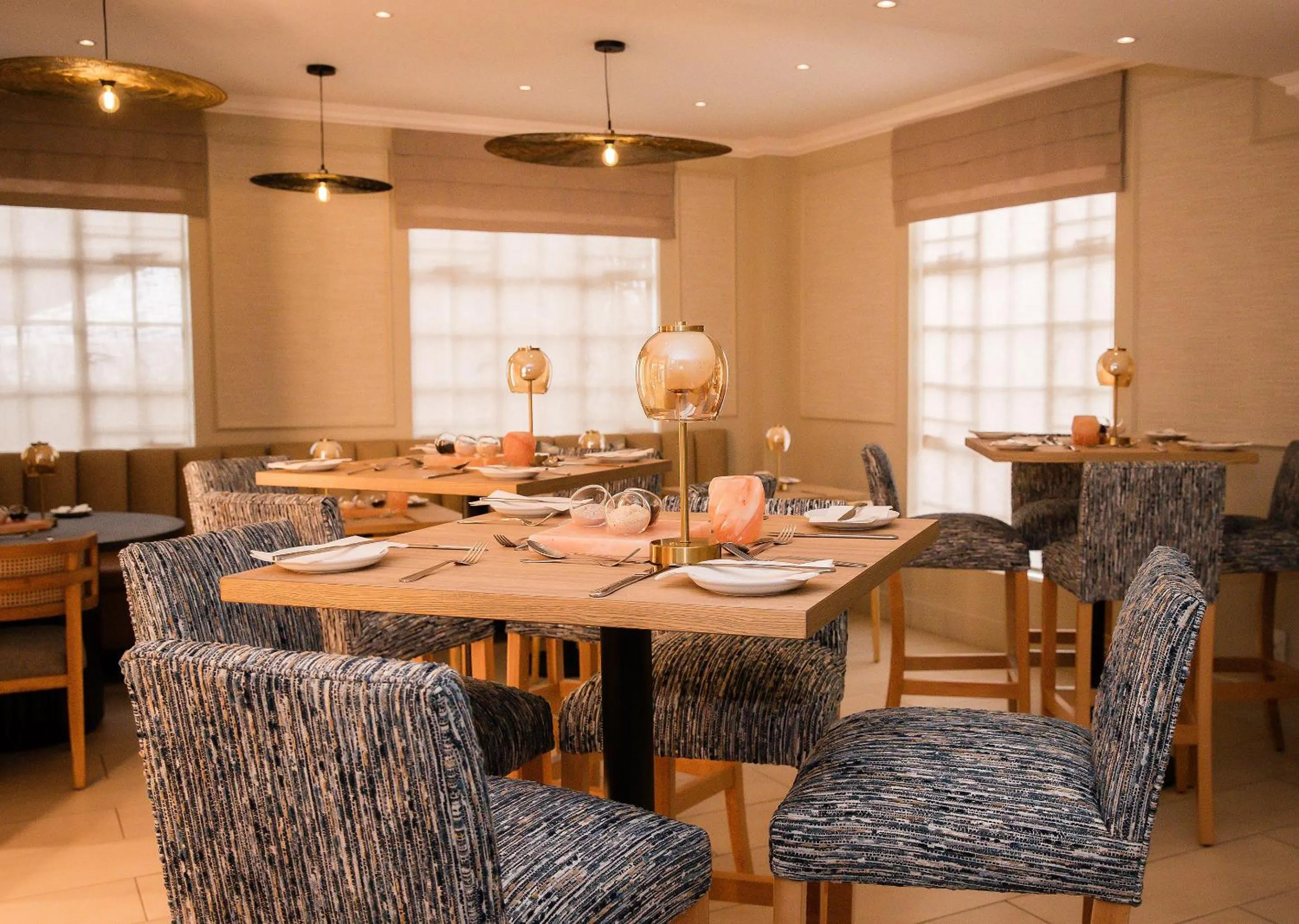 Restaurant/places to eat in 10 2nd Avenue Houghton Estate by Dream Resorts