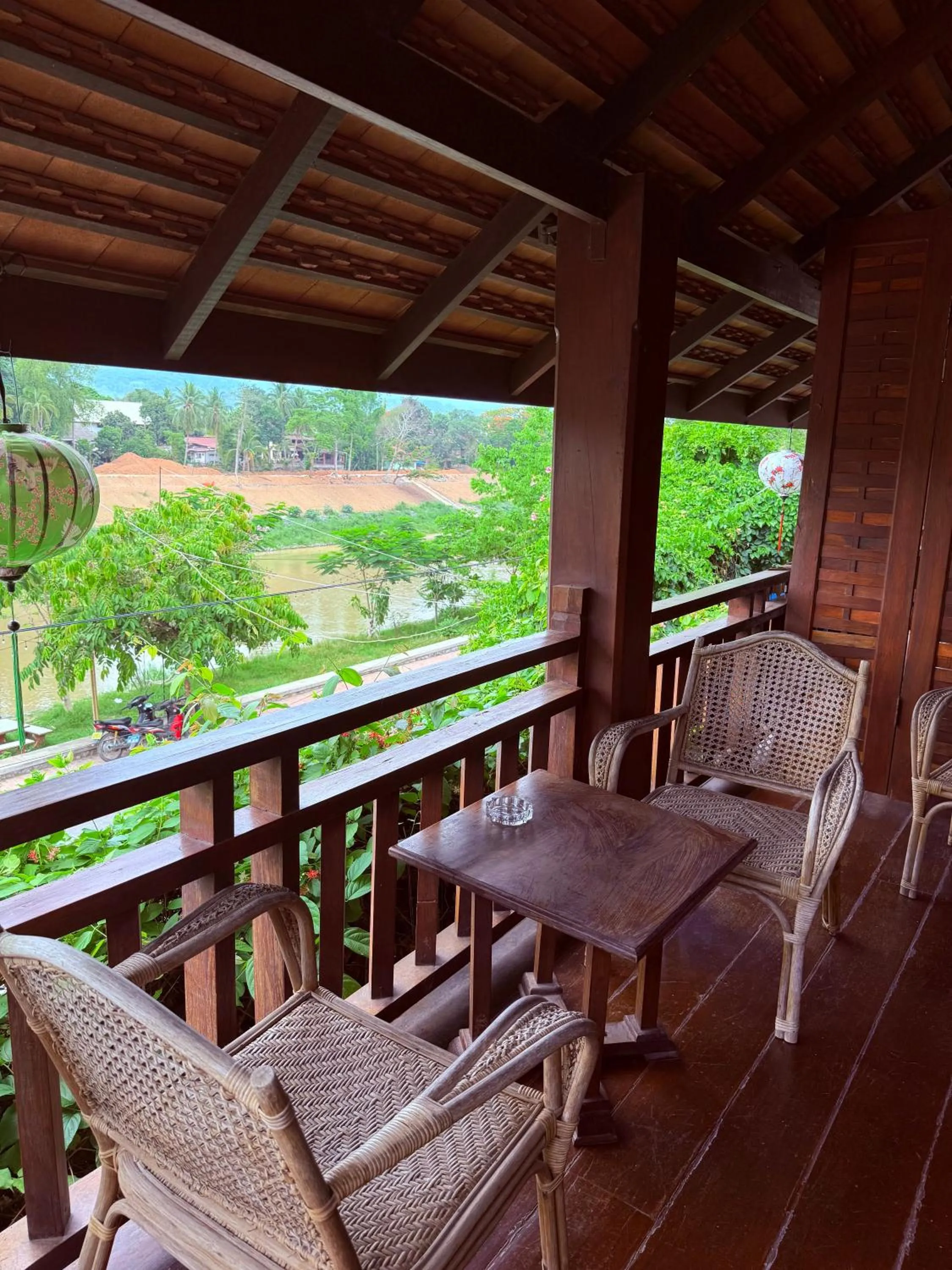 Day in Villa Khili Namkhan