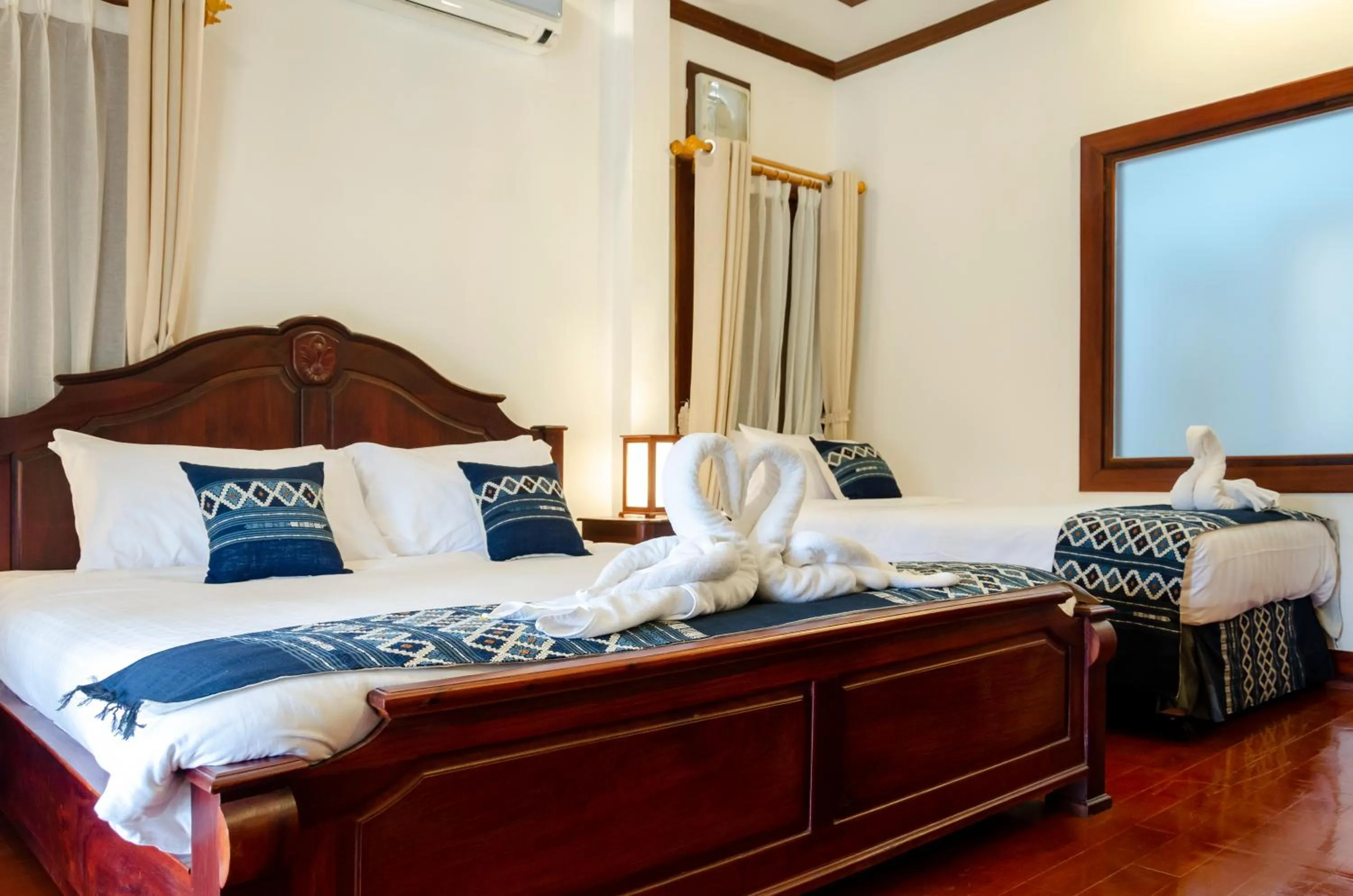 Bed in Villa Khili Namkhan