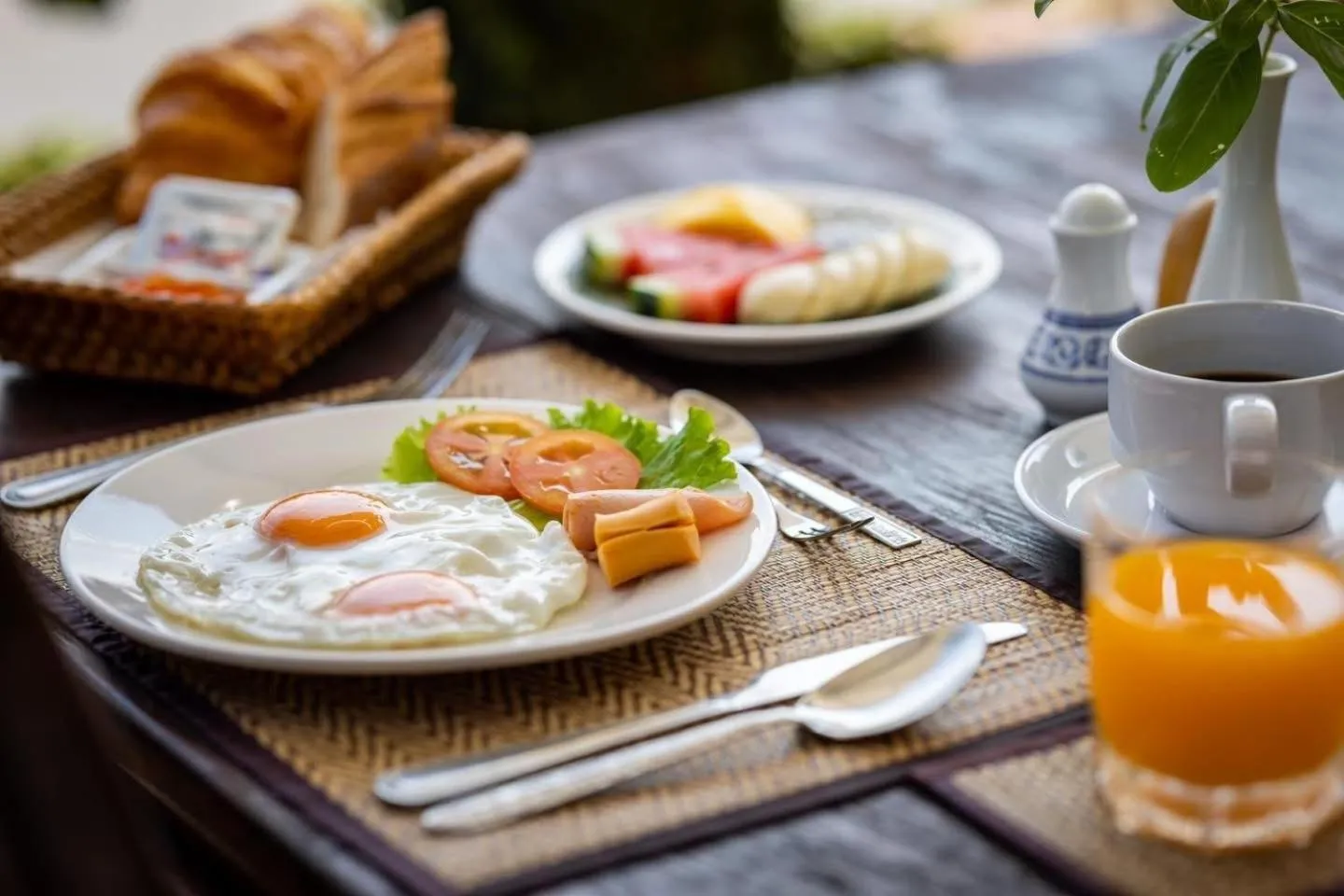 Food and drinks in Villa Khili Namkhan