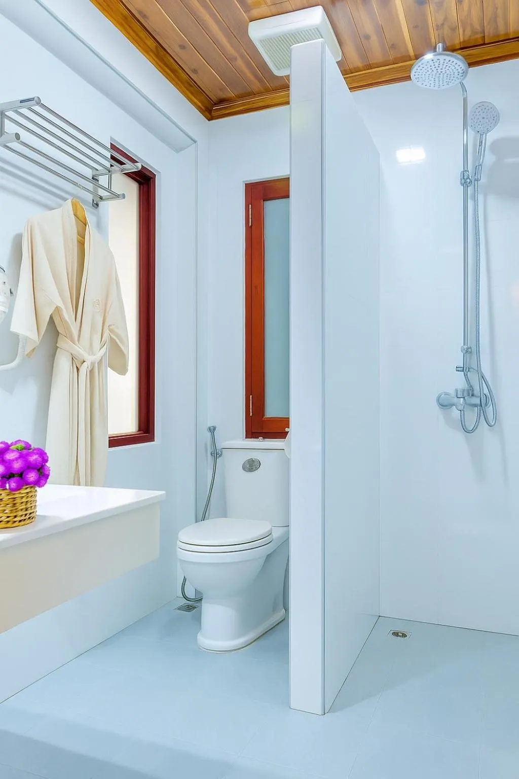 Shower in Villa Khili Namkhan