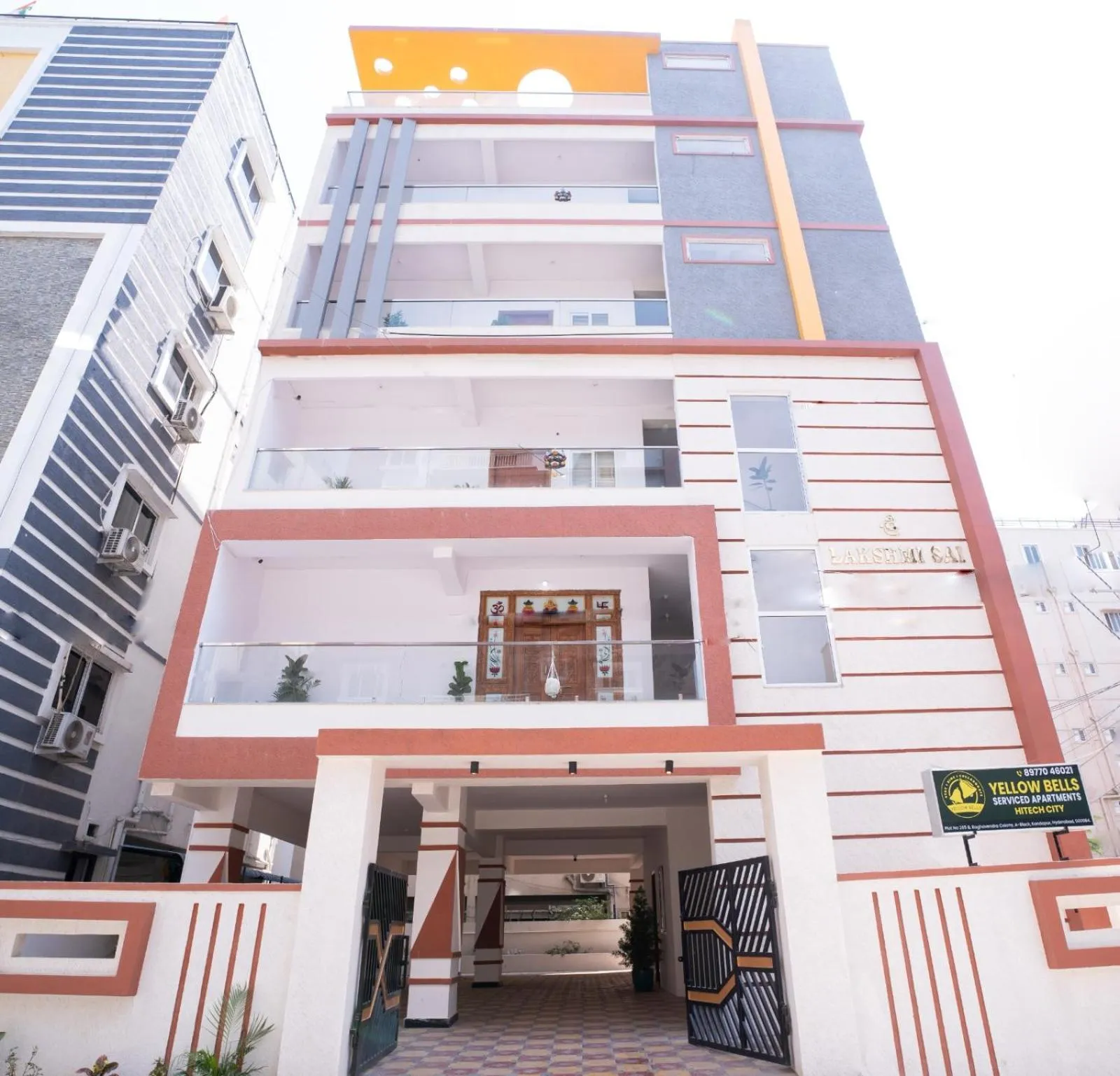 Parking in Yellow Bells Serviced Apartments Hitech City