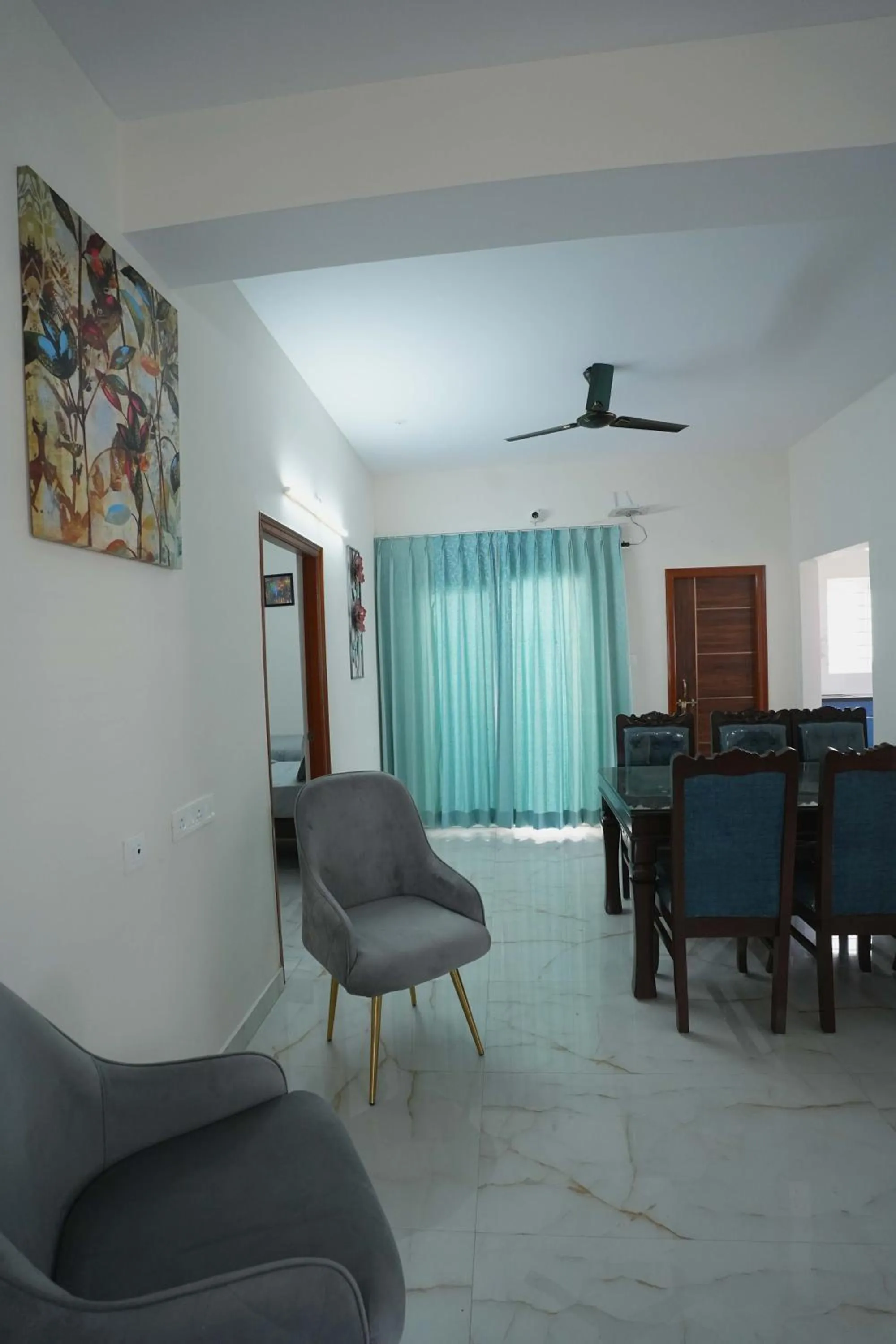 Yellow Bells Serviced Apartments Hitech City