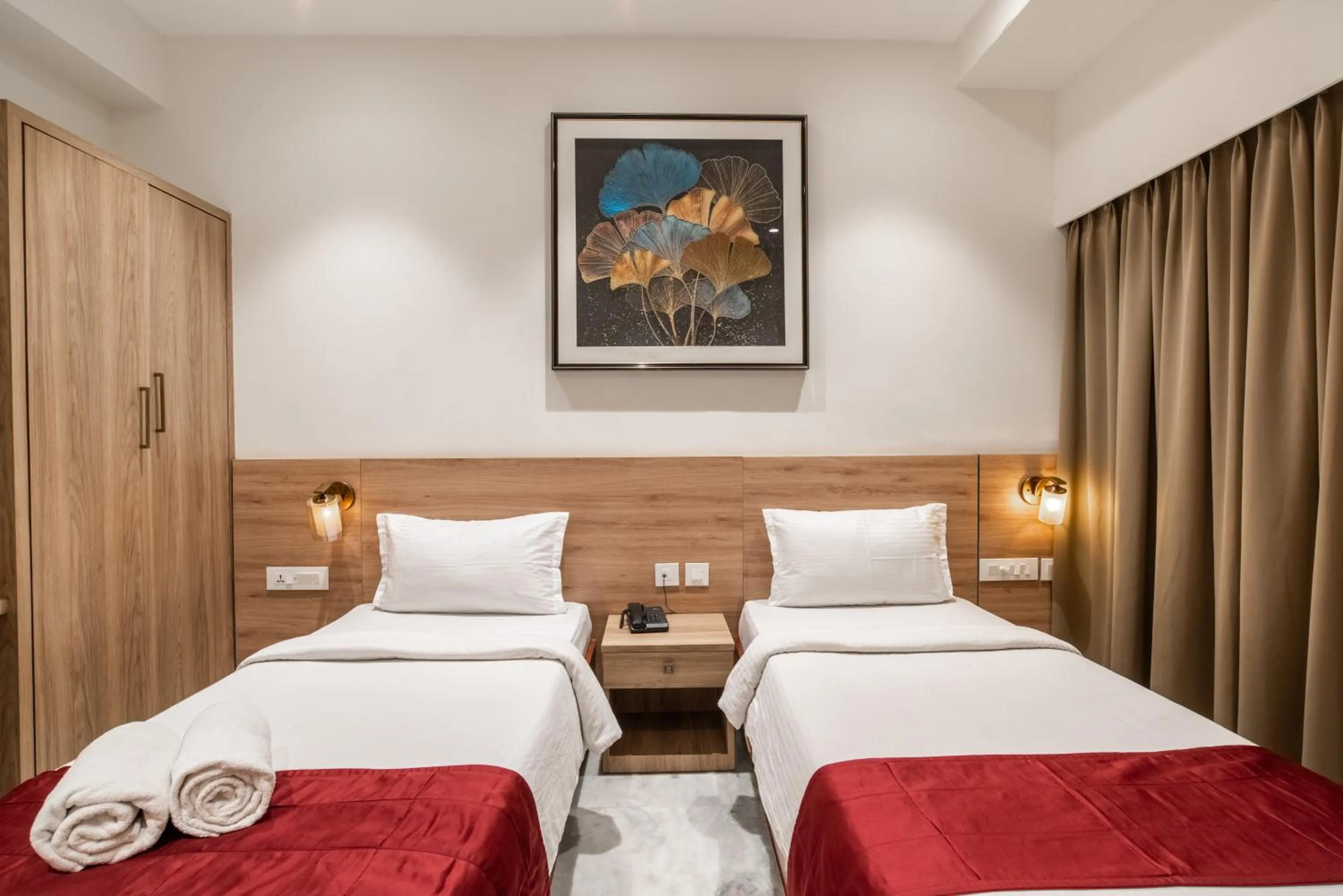 Bedroom, Bed in Royal Paris