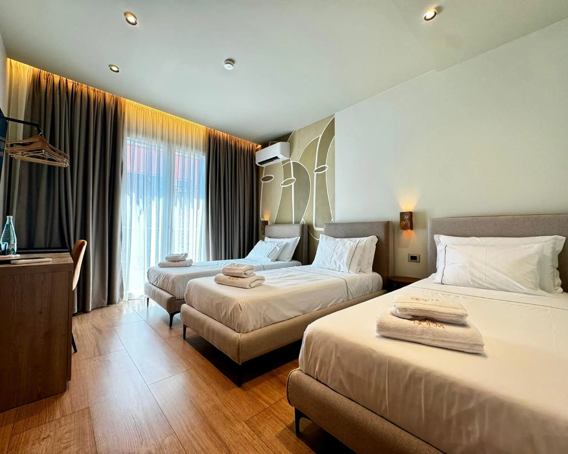 TV and multimedia, Bed in Villa Noem