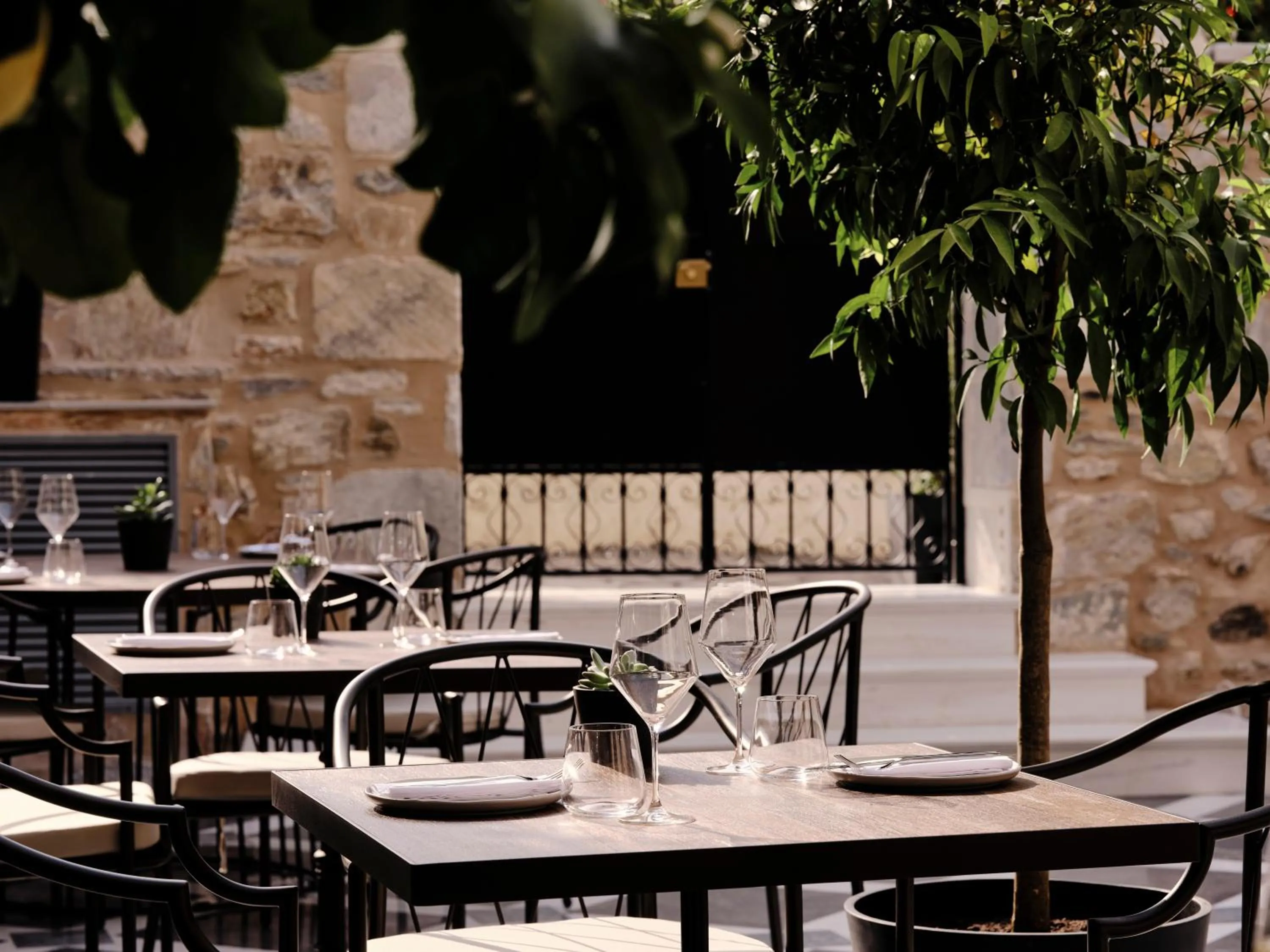 Restaurant/places to eat in Argini Syros