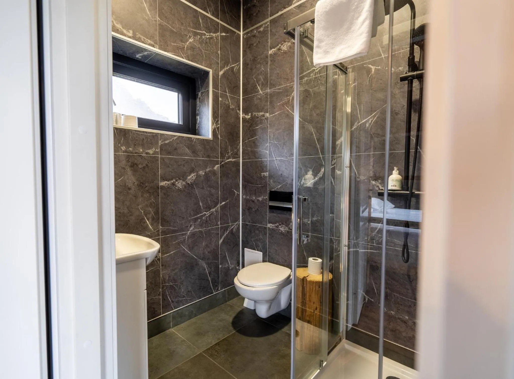 Bathroom in Gerdi Guesthouse