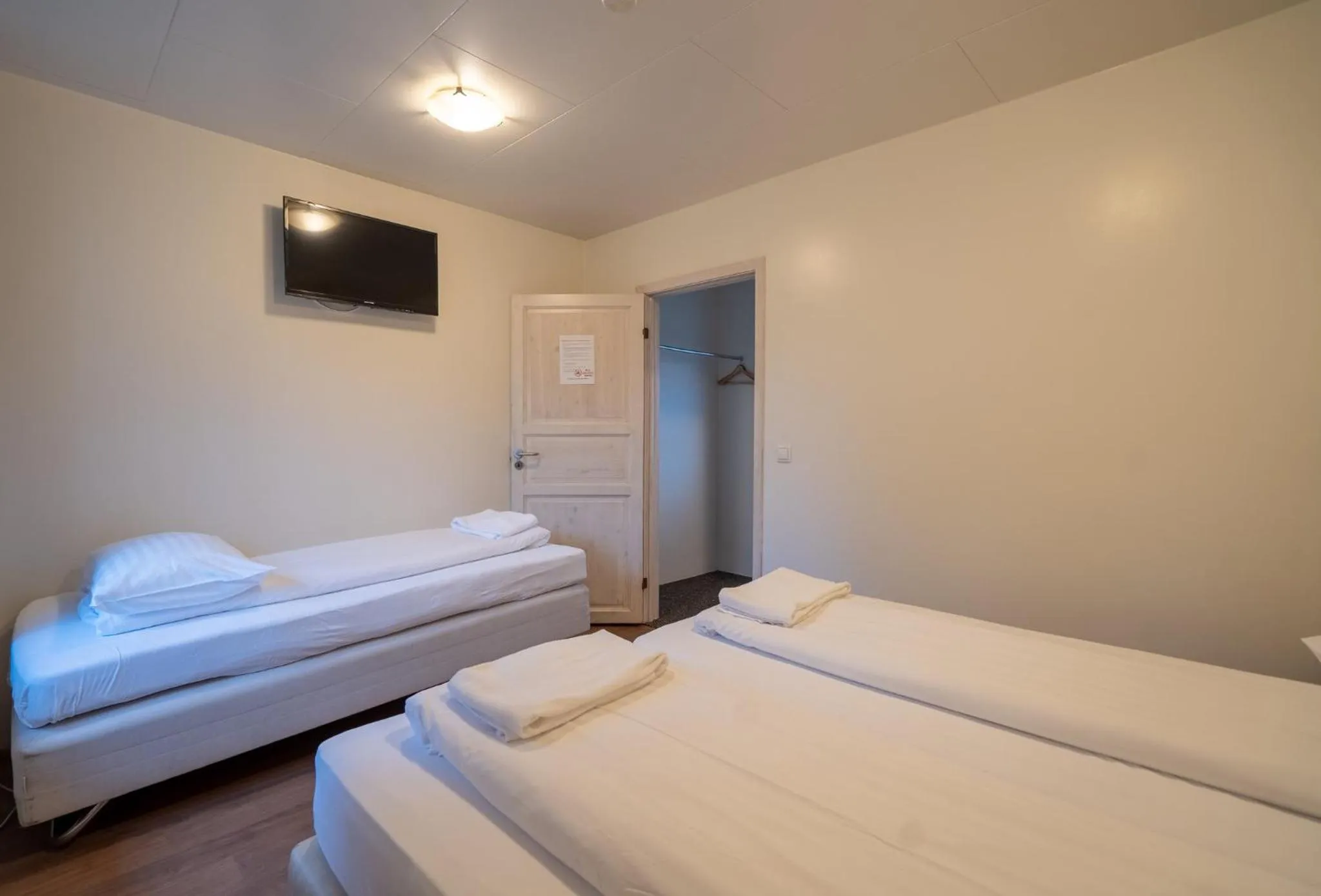 Bedroom, Bed in Gerdi Guesthouse