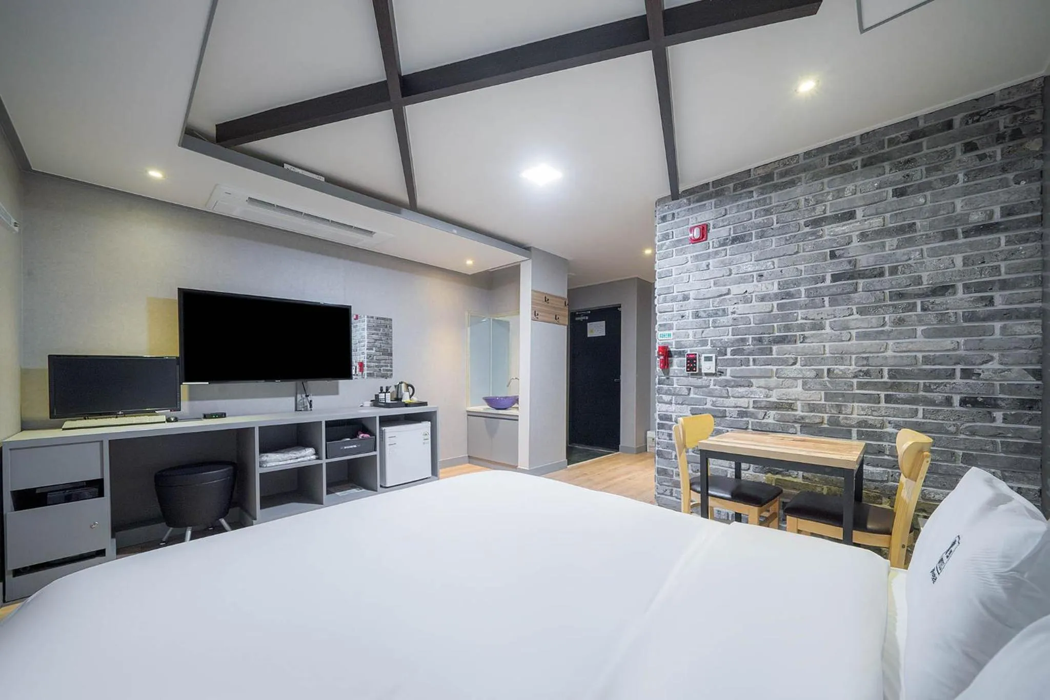 Bed in Number 25 Gyeongju City Hall