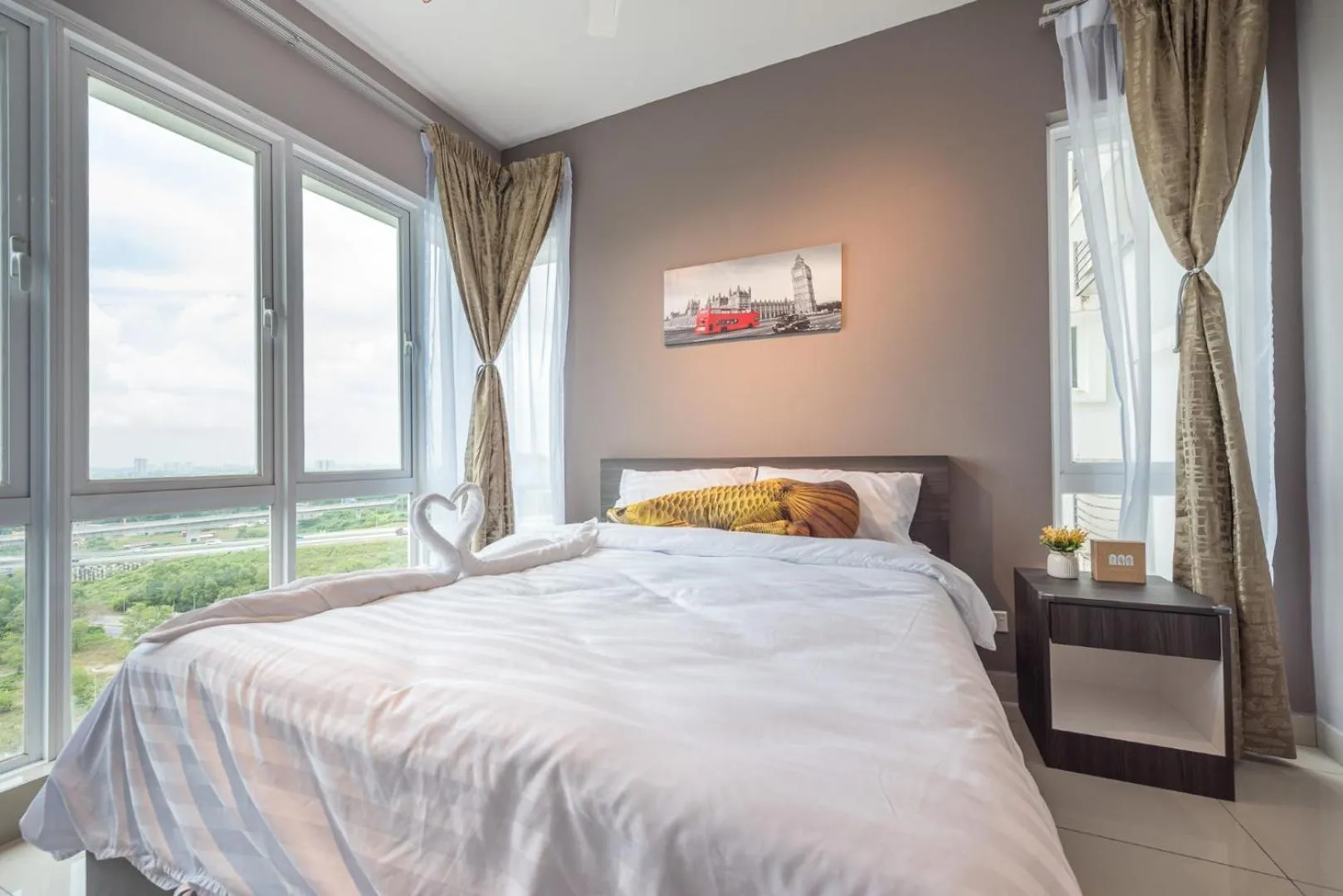 Bed in Luxury Homestay Cyberjaya Putrajaya Vision Residence #IOICityMall