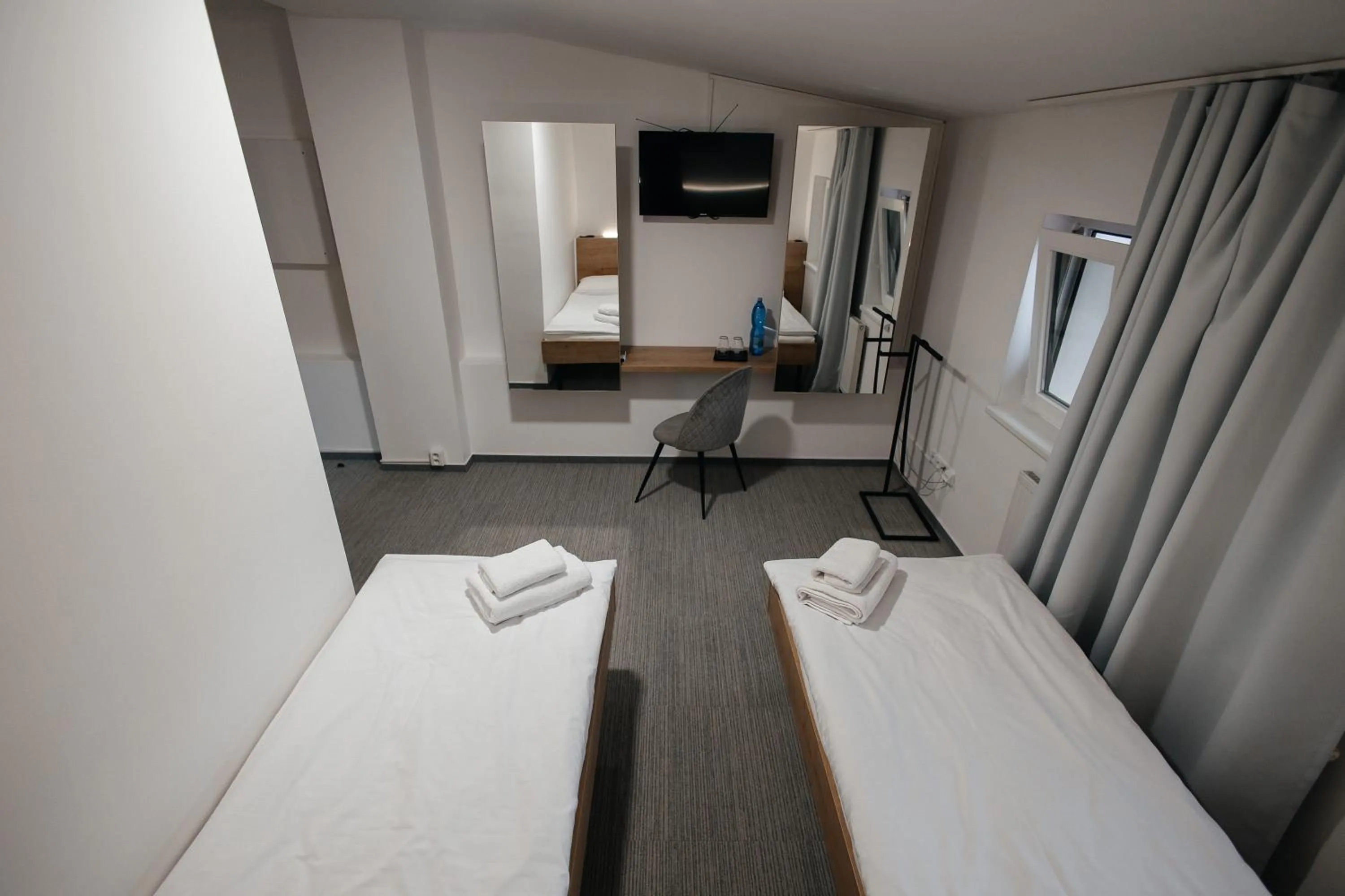 Bed in Golden Golem hotel & Spa