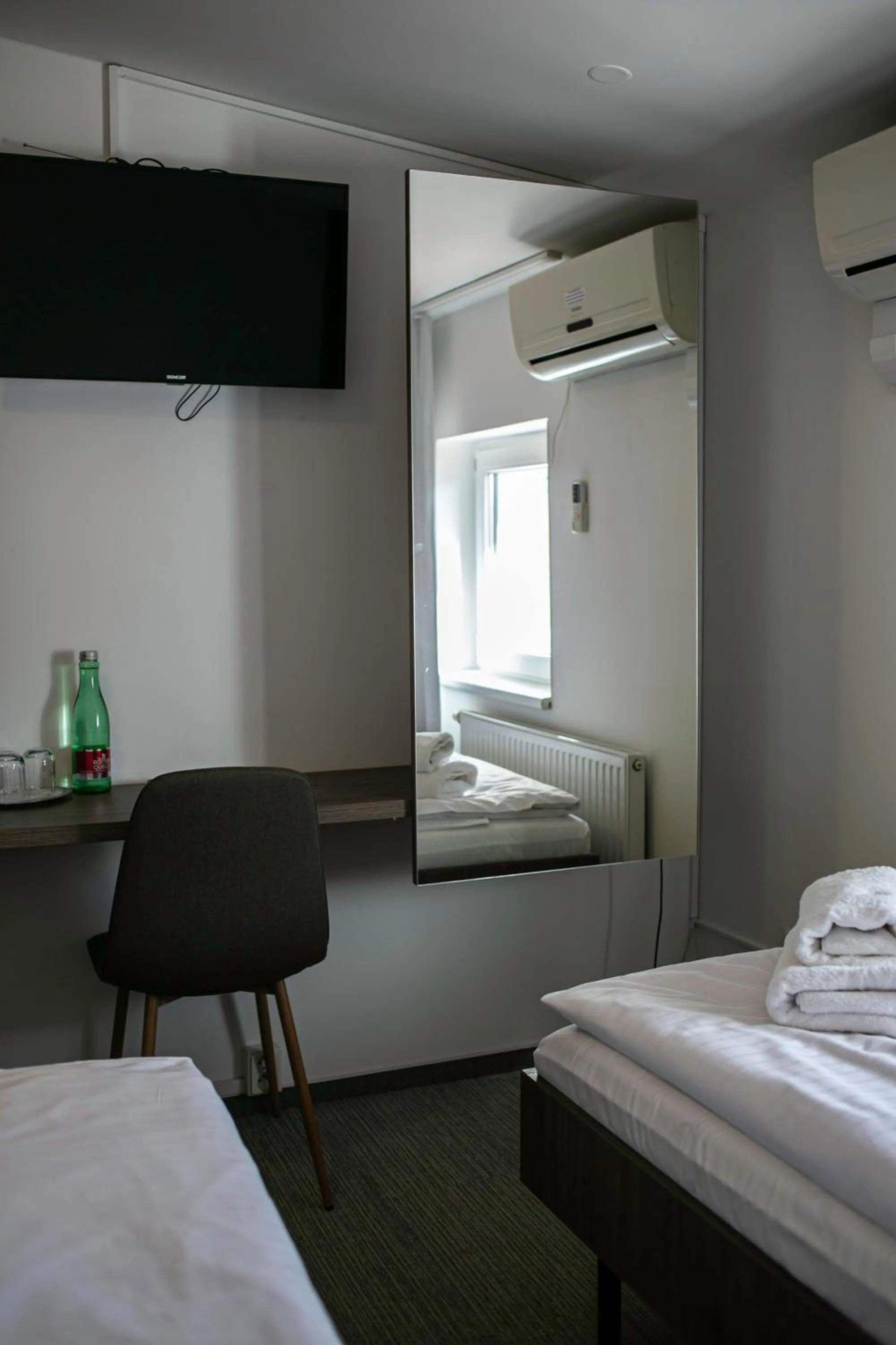 Bed in Golden Golem hotel & Spa