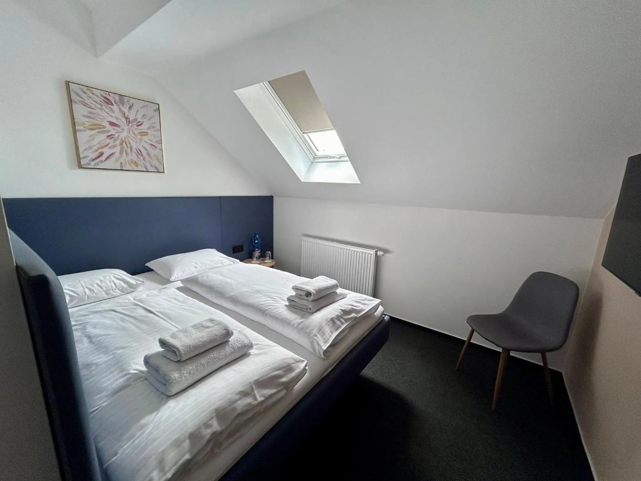 Bed in Golden Golem hotel & Spa