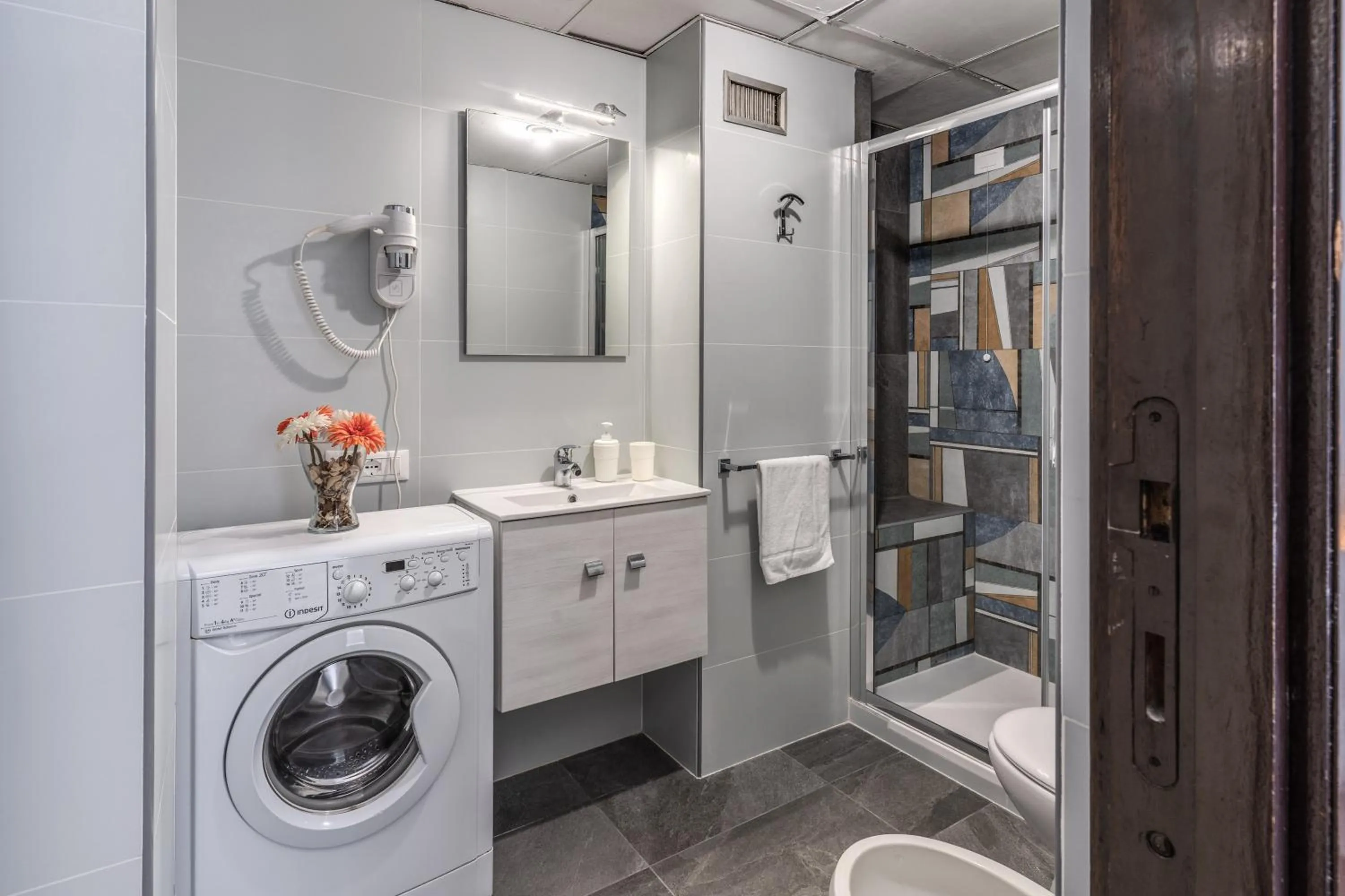 M&L Apartments - Ardesia Colosseo