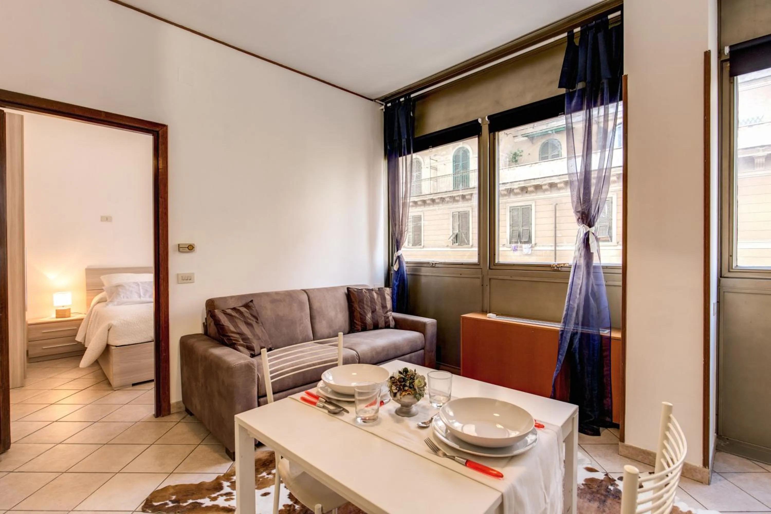 Dining area in M&L Apartments - Ardesia Colosseo