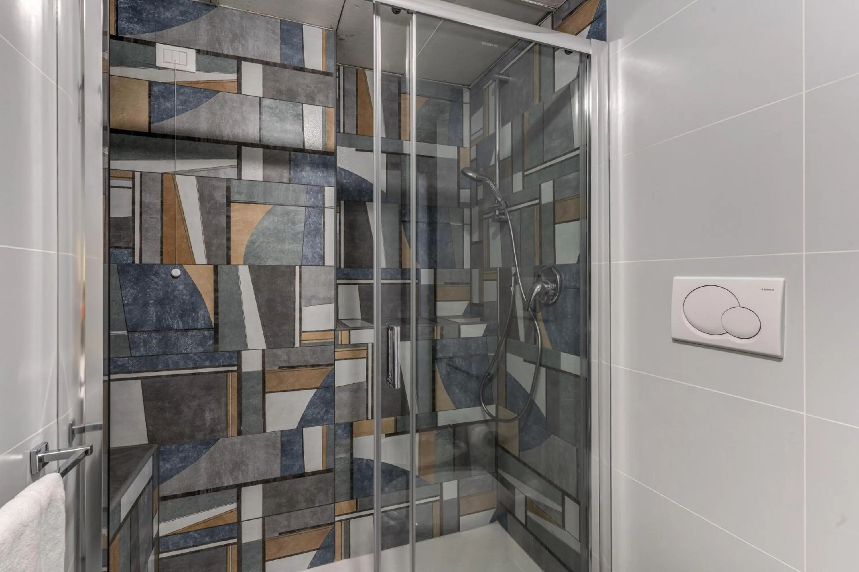 M&L Apartments - Ardesia Colosseo