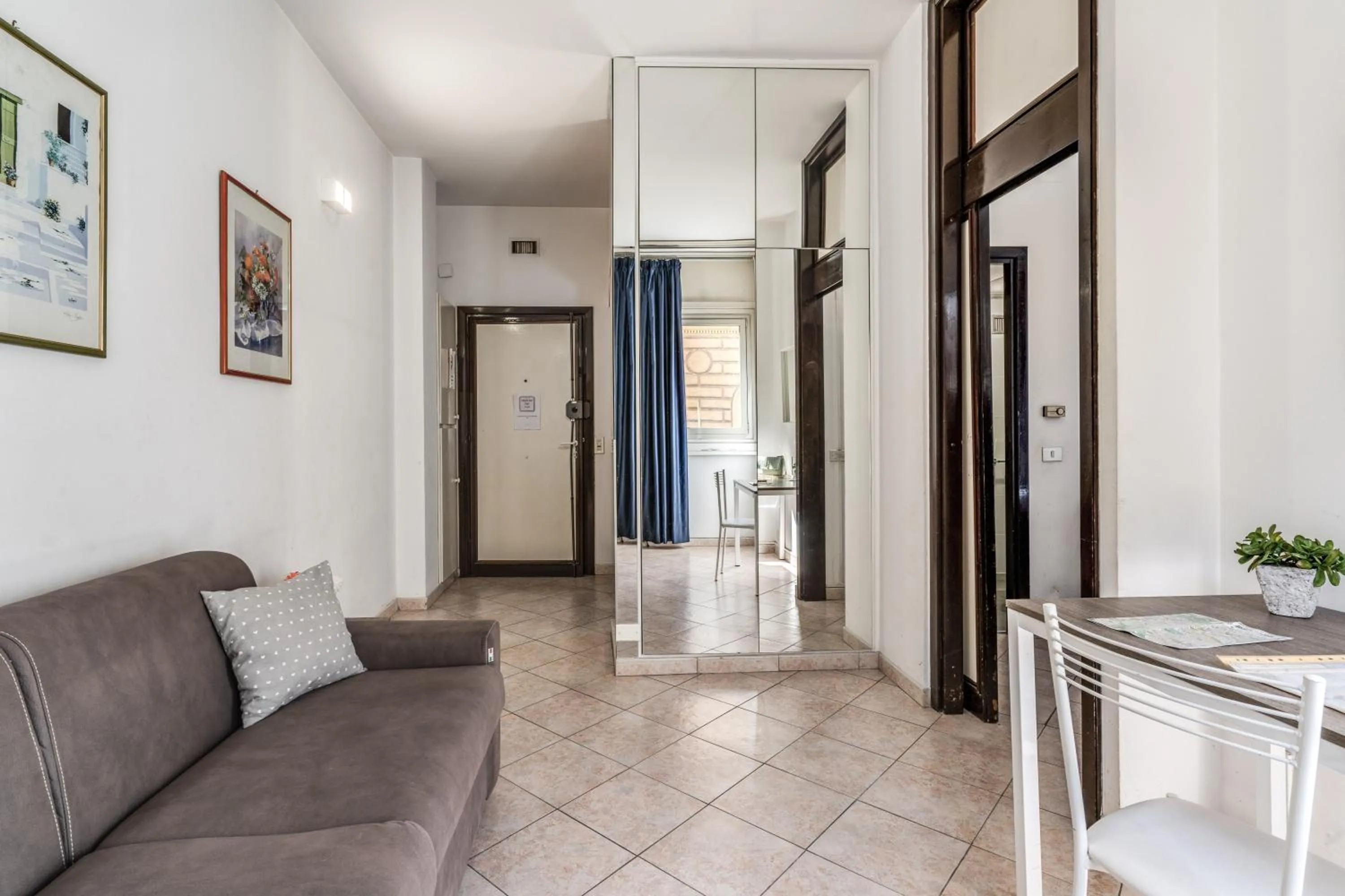 M&L Apartments - Ardesia Colosseo