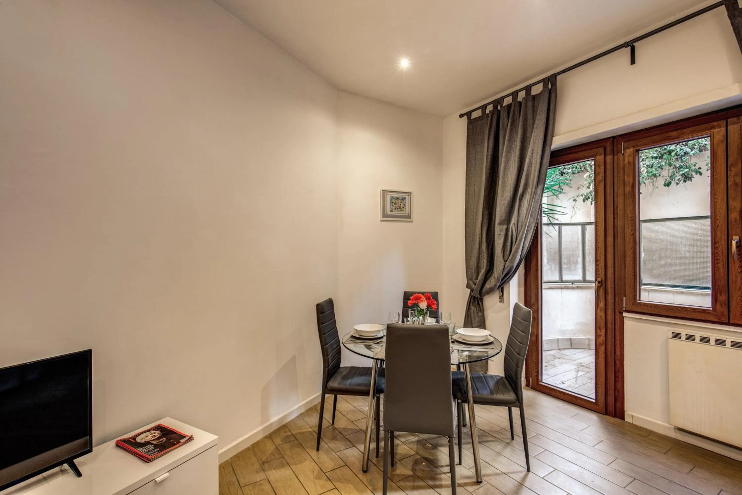 M&L Apartments - Ardesia Colosseo