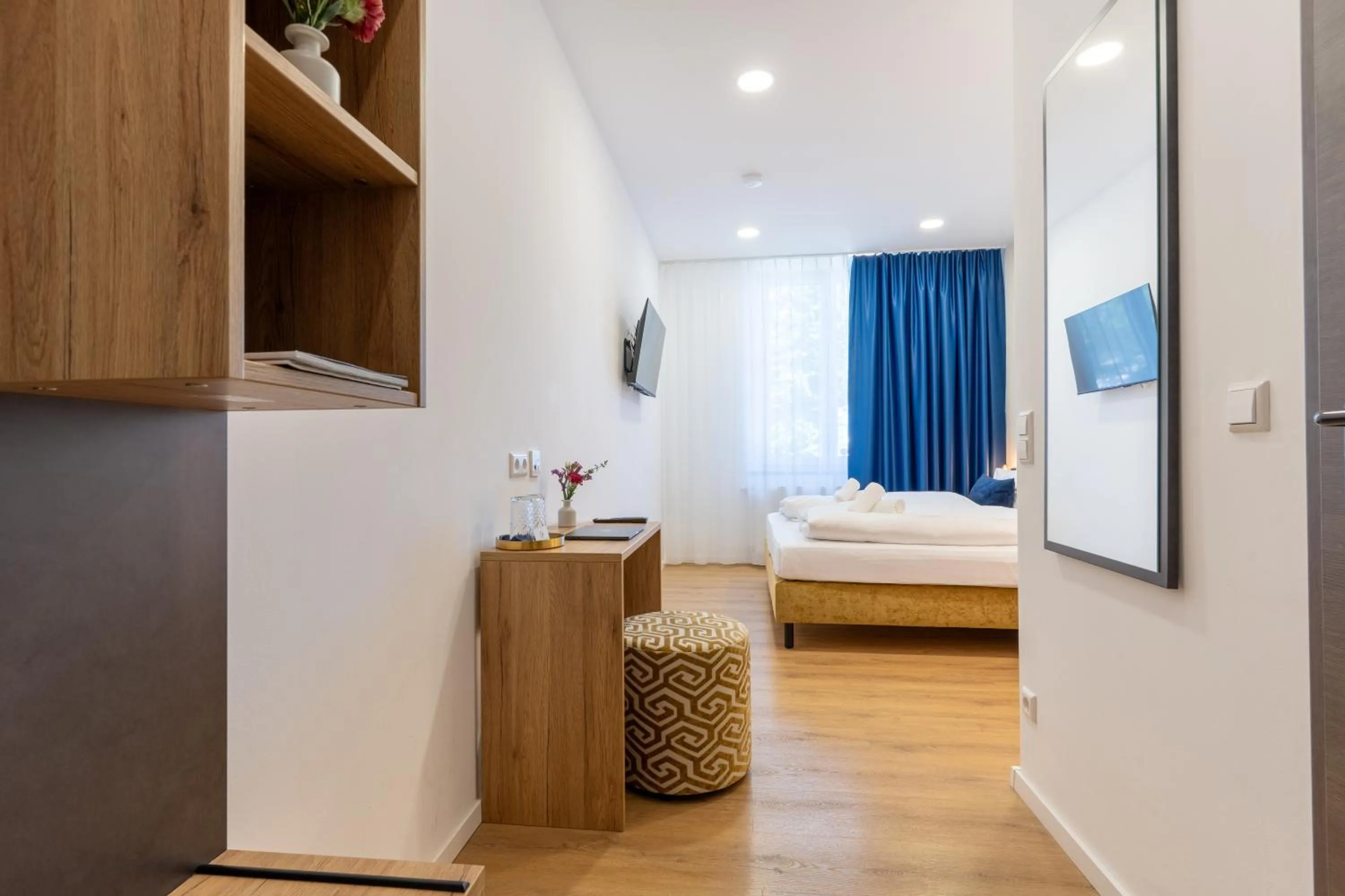 Bed in Chérisy Hotel Konstanz - Self Check-in Only