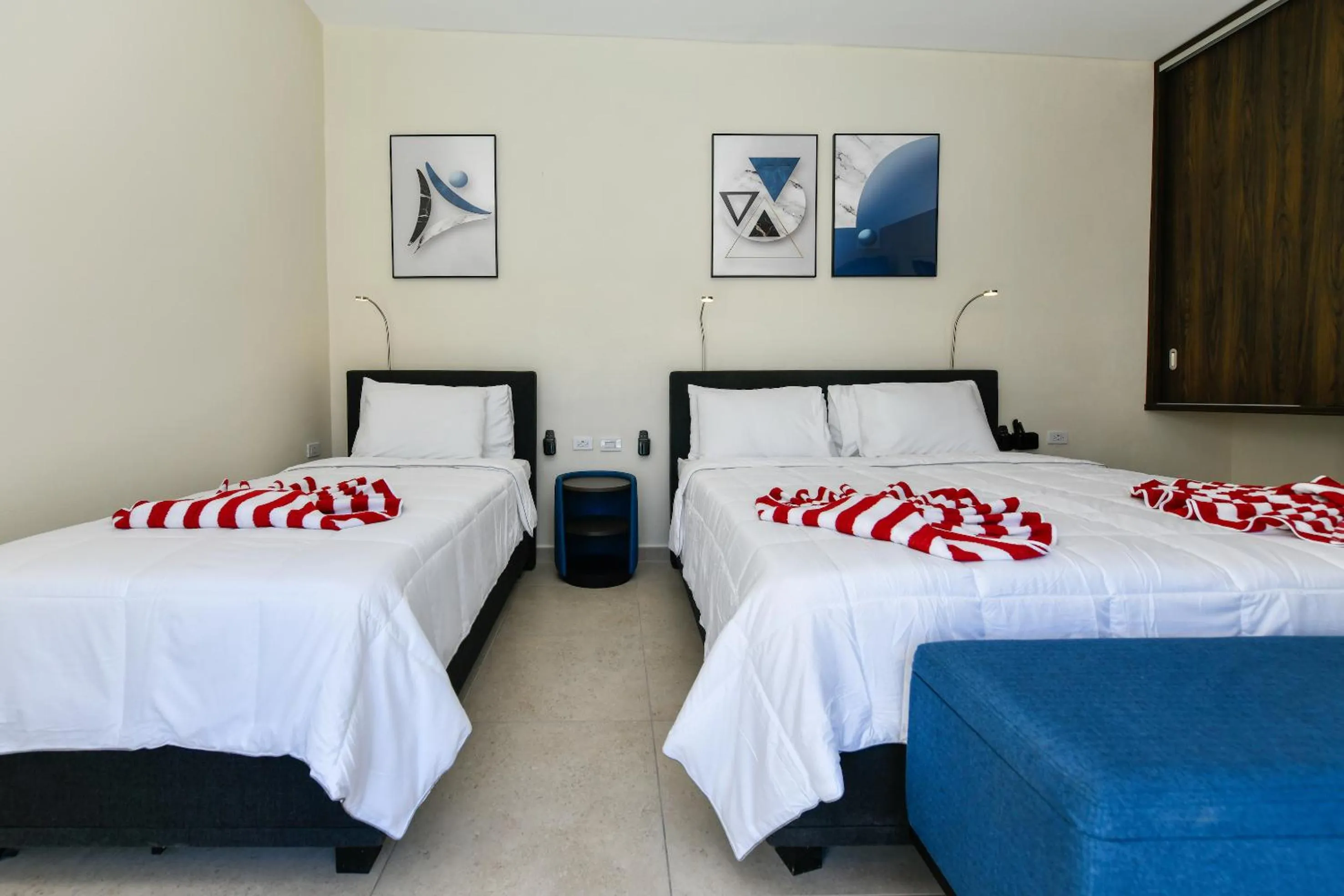 Bed in Boutique Hotel Swiss Paradise Aruba Villas and Suites