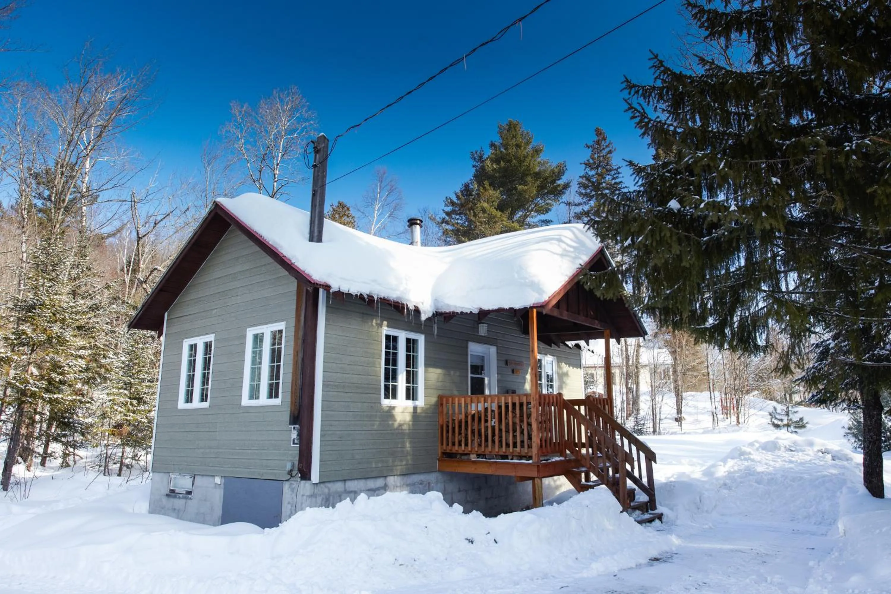 Facade/entrance in Chalets Lanaudière