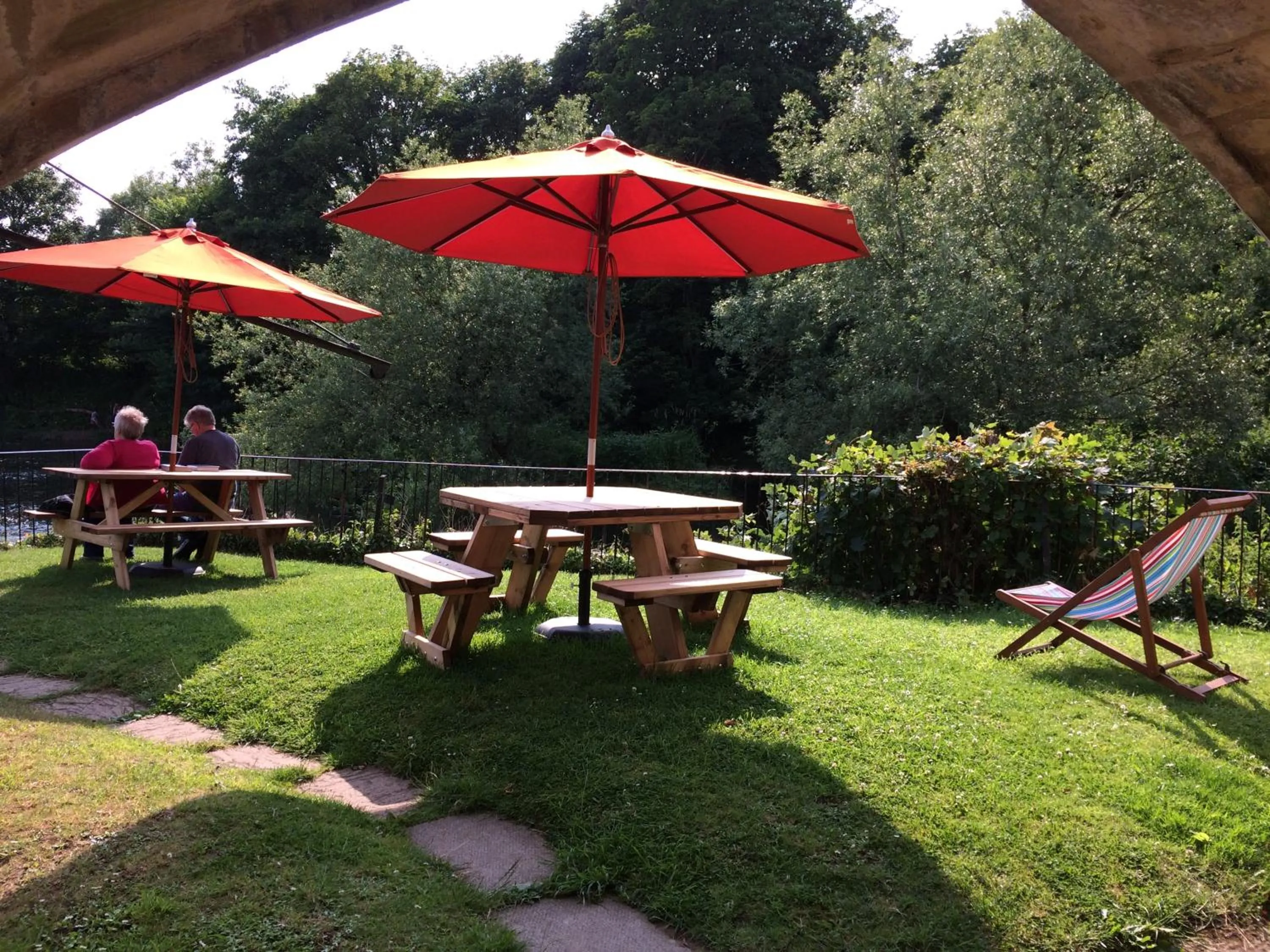 Restaurant/places to eat in Old Mill Hotel & Lodge