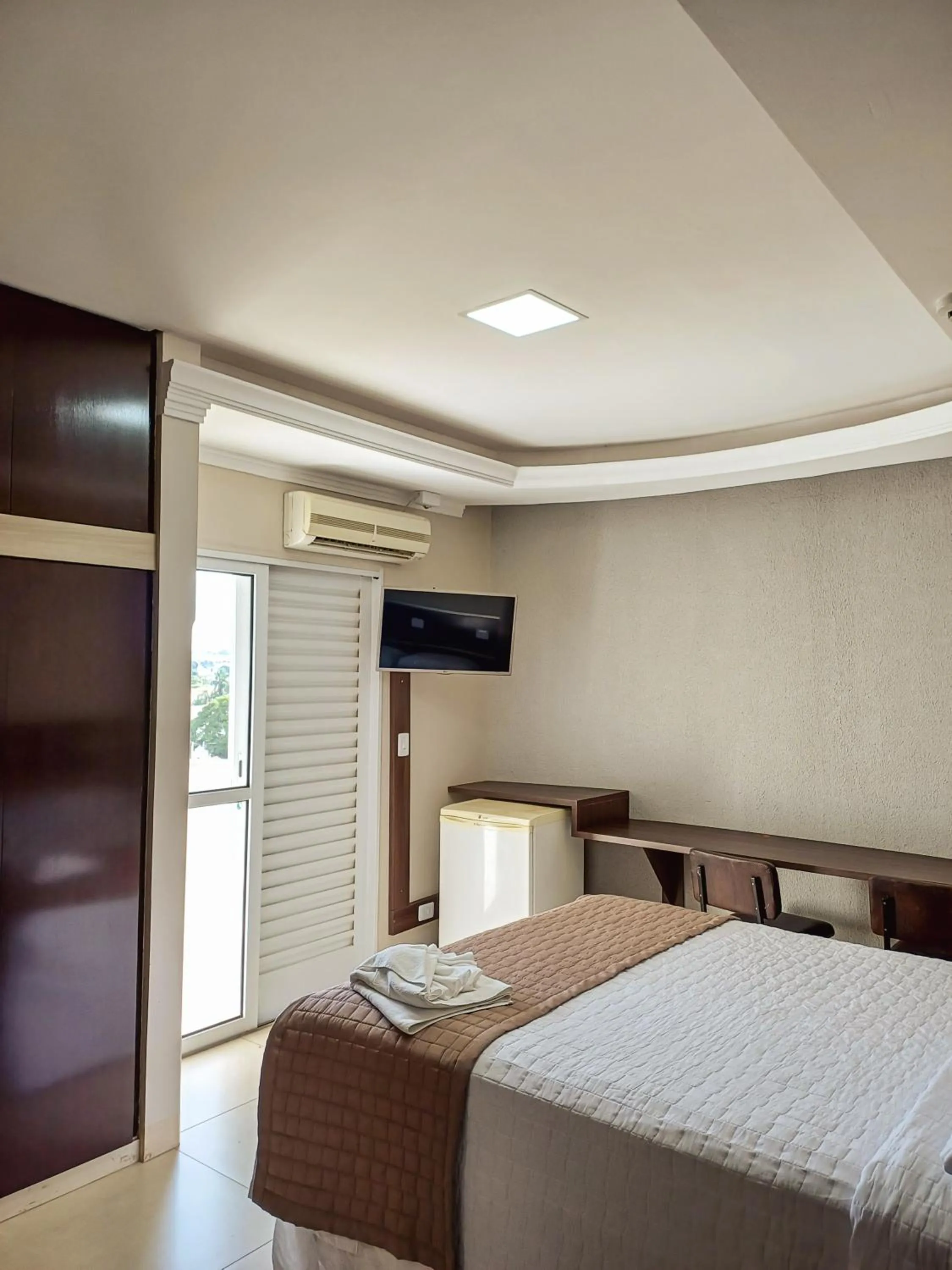 Bed in Piloes Palace Hotel