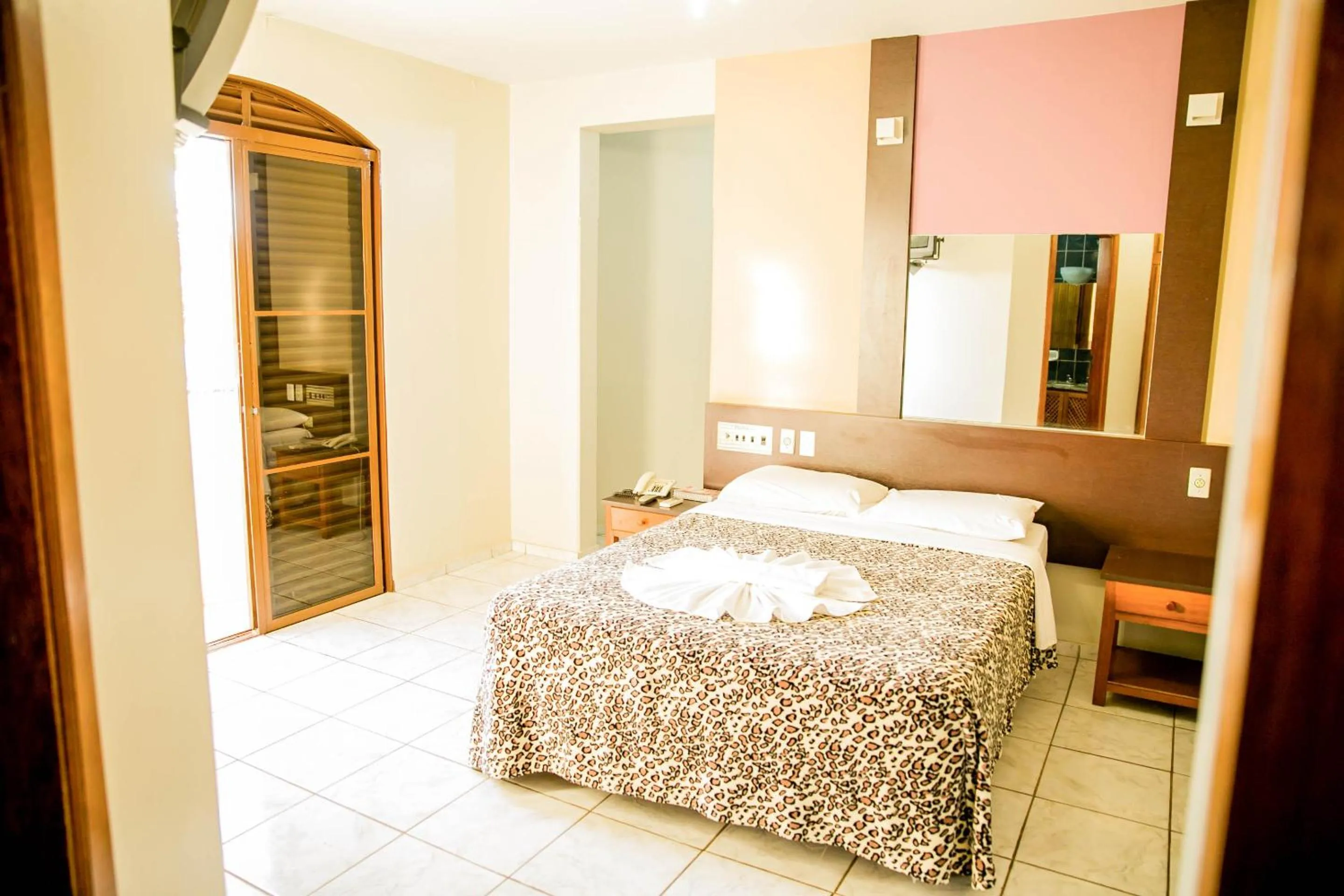 Bedroom, Bed in Piloes Palace Hotel