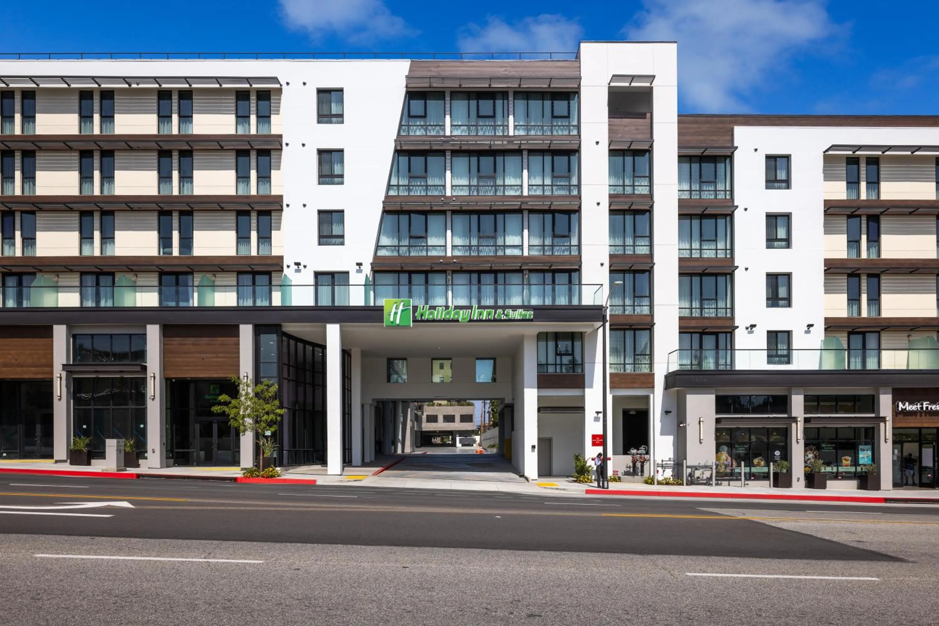 Holiday Inn & Suites Monterey Park – Los Angeles by IHG