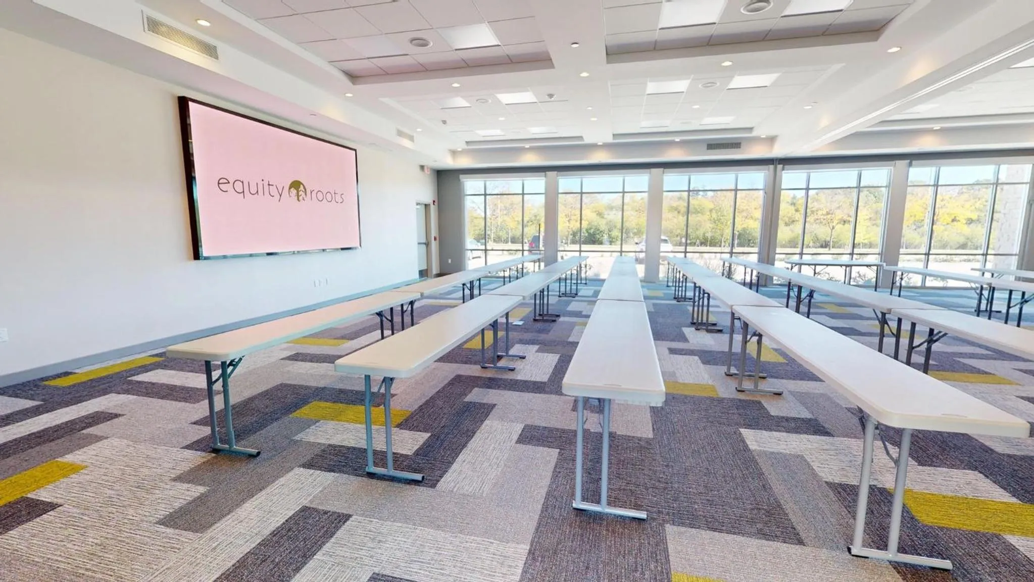 Meeting/conference room in Holiday Inn Express & Suites Chicago Schaumburg by IHG