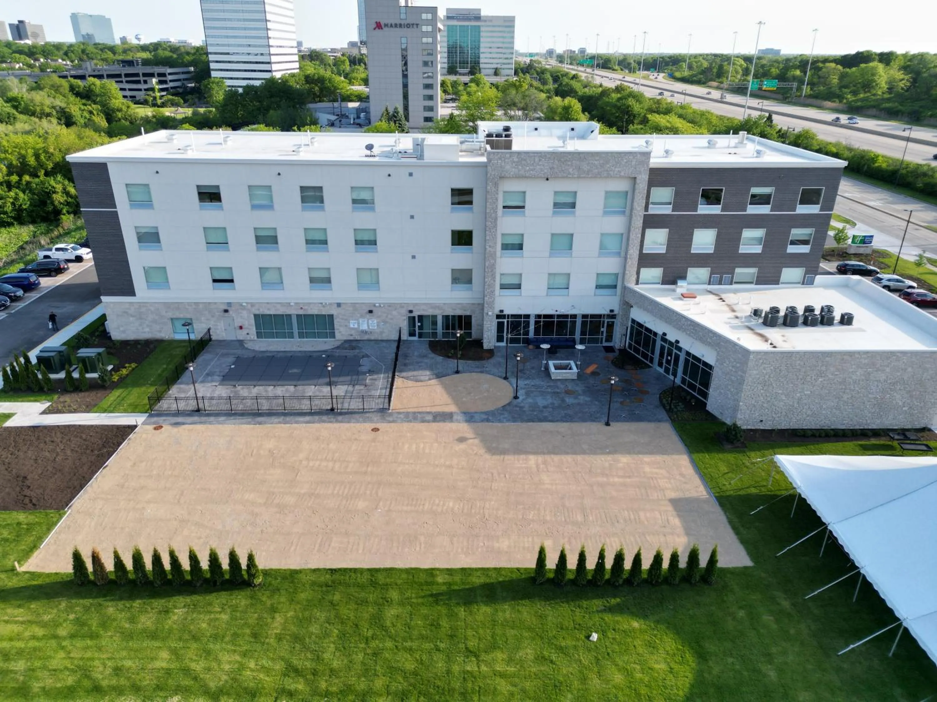 Bird's eye view in Holiday Inn Express & Suites Chicago Schaumburg by IHG