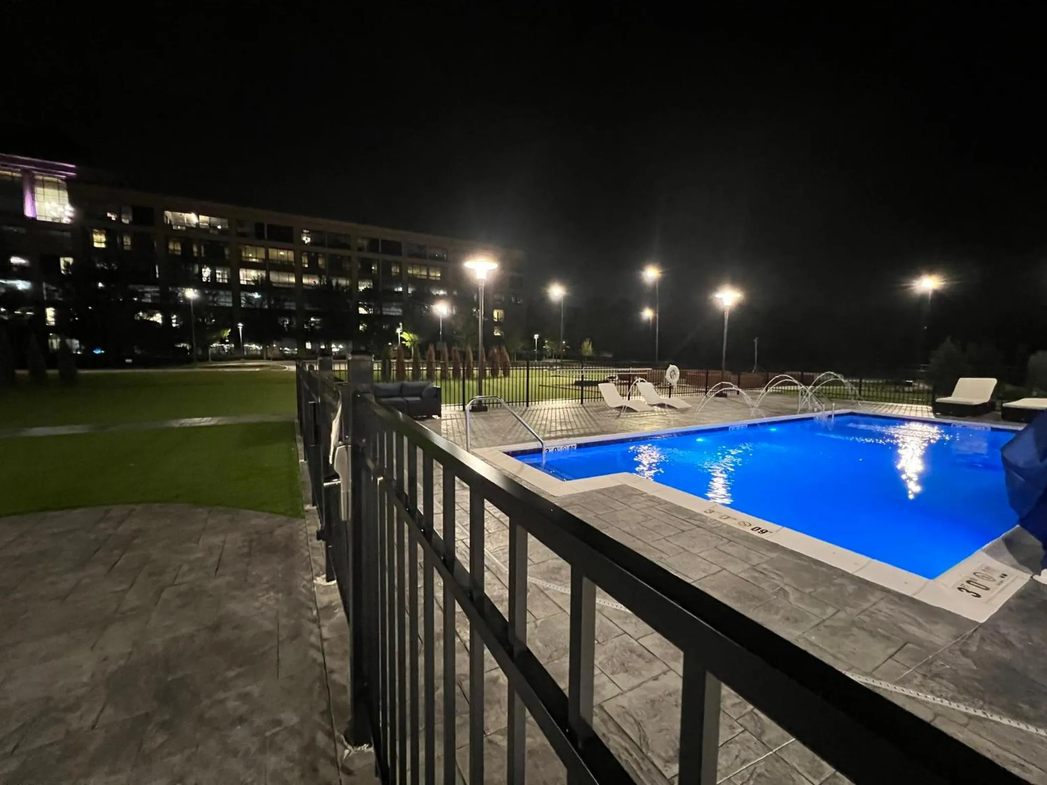 Swimming pool in Holiday Inn Express & Suites Chicago Schaumburg by IHG