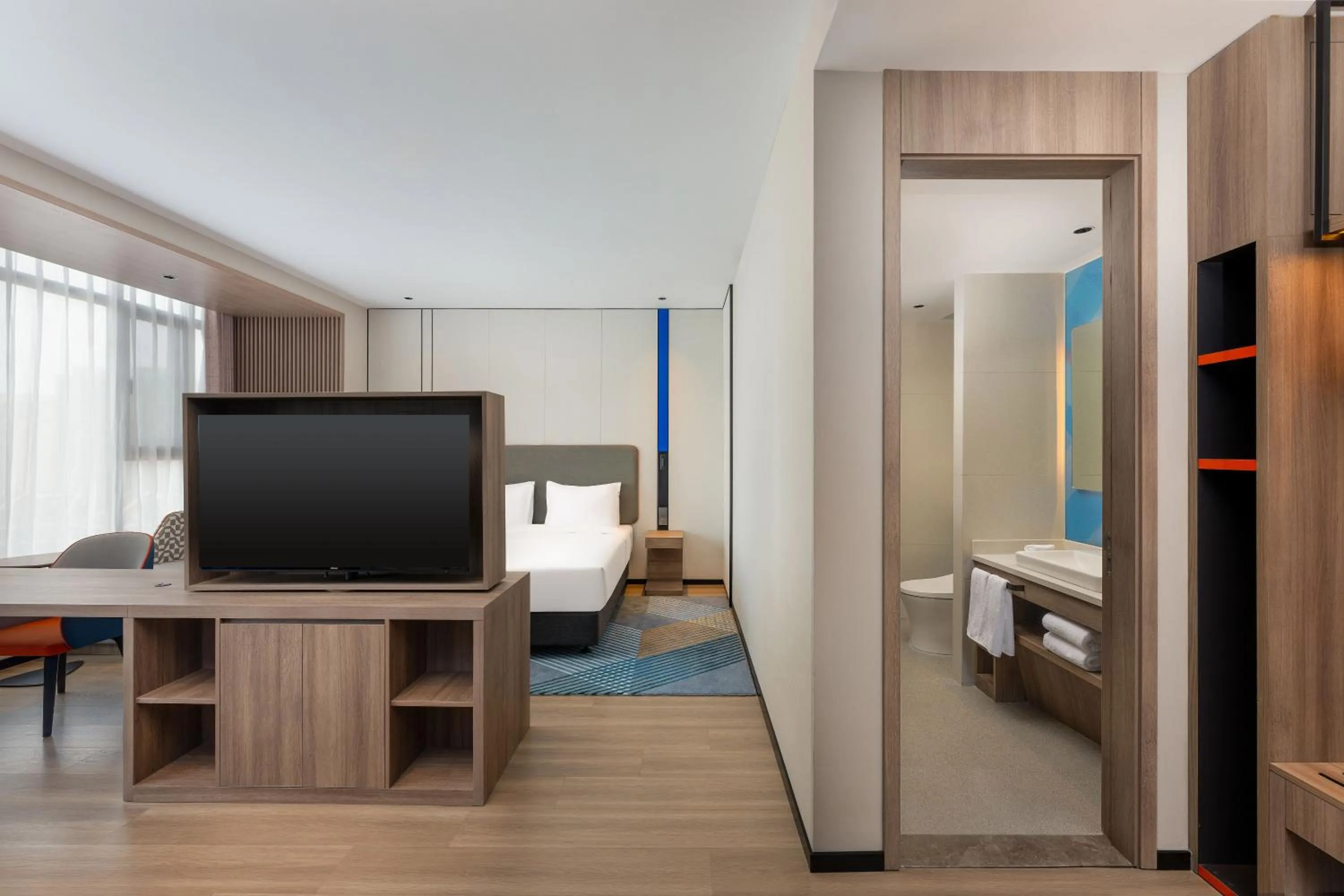 Photo of the whole room, Bed in Holiday Inn Express Liaocheng ETDZ by IHG