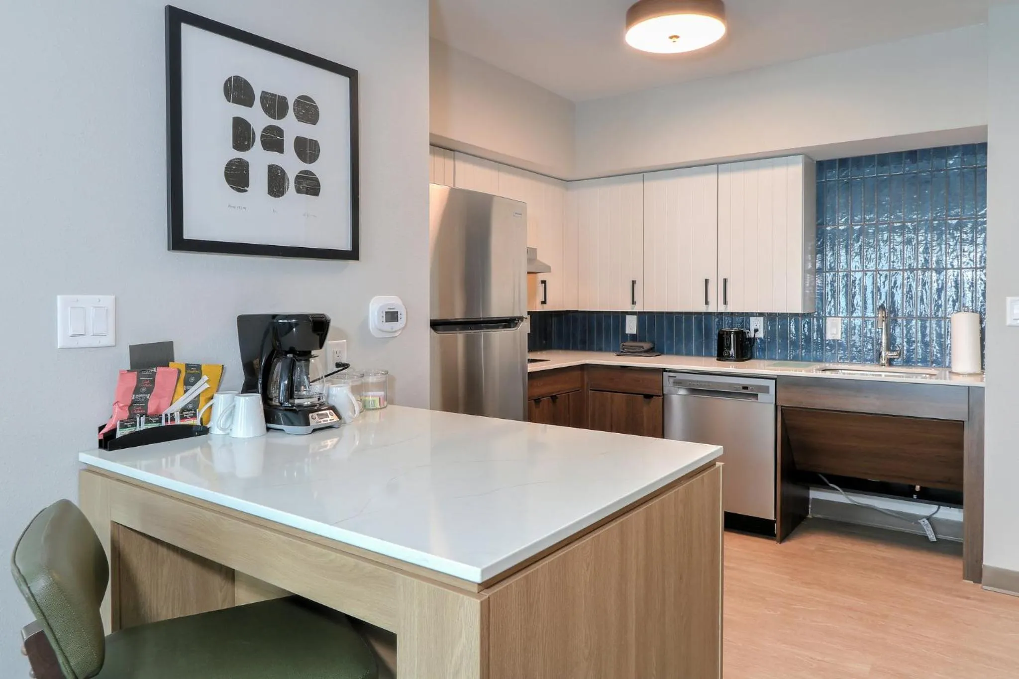 Photo of the whole room in Staybridge Suites Pigeon Forge - Smoky Mtns by IHG