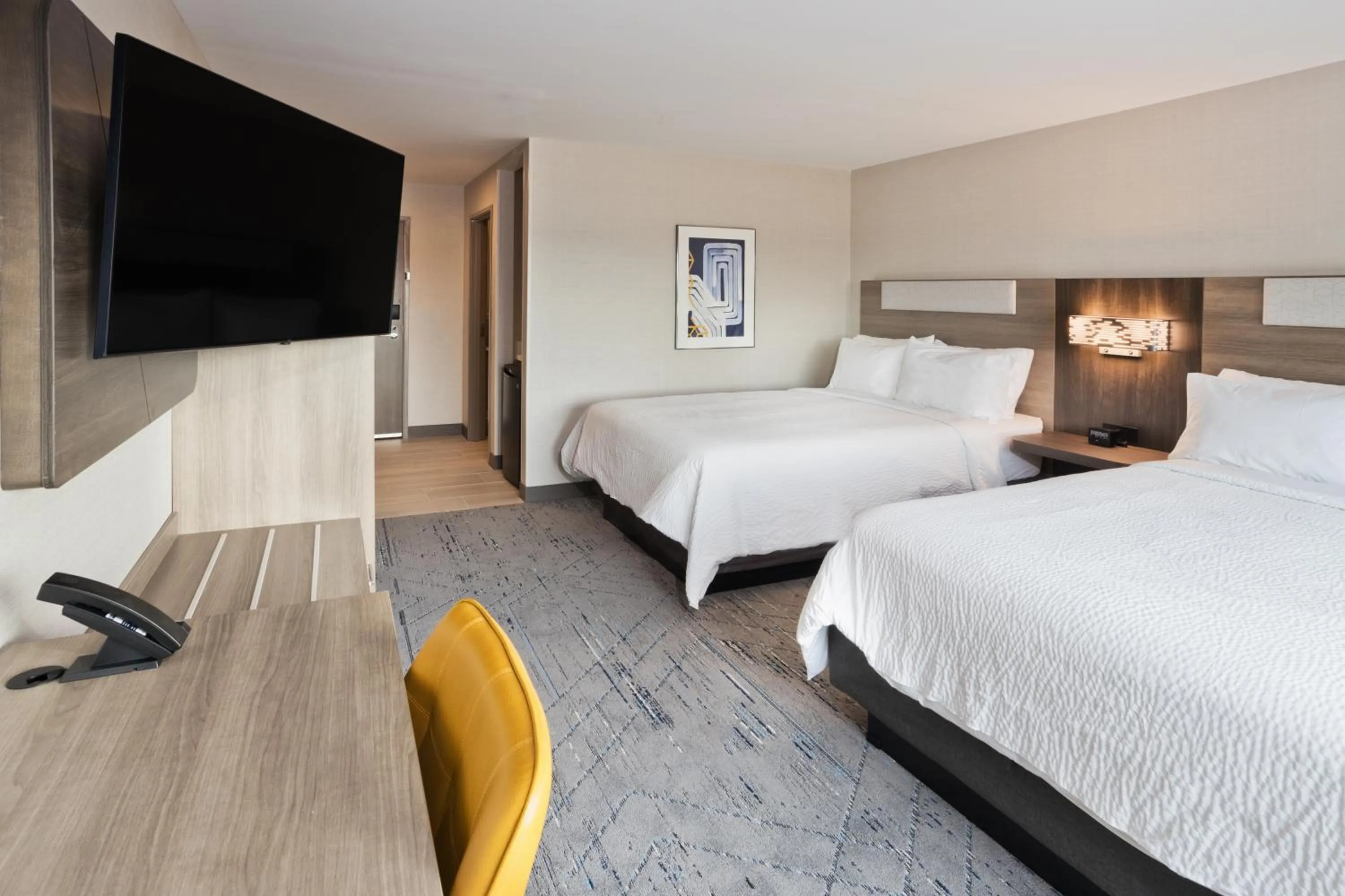 Bed in Holiday Inn Express Columbus - Fort Benning Area By IHG