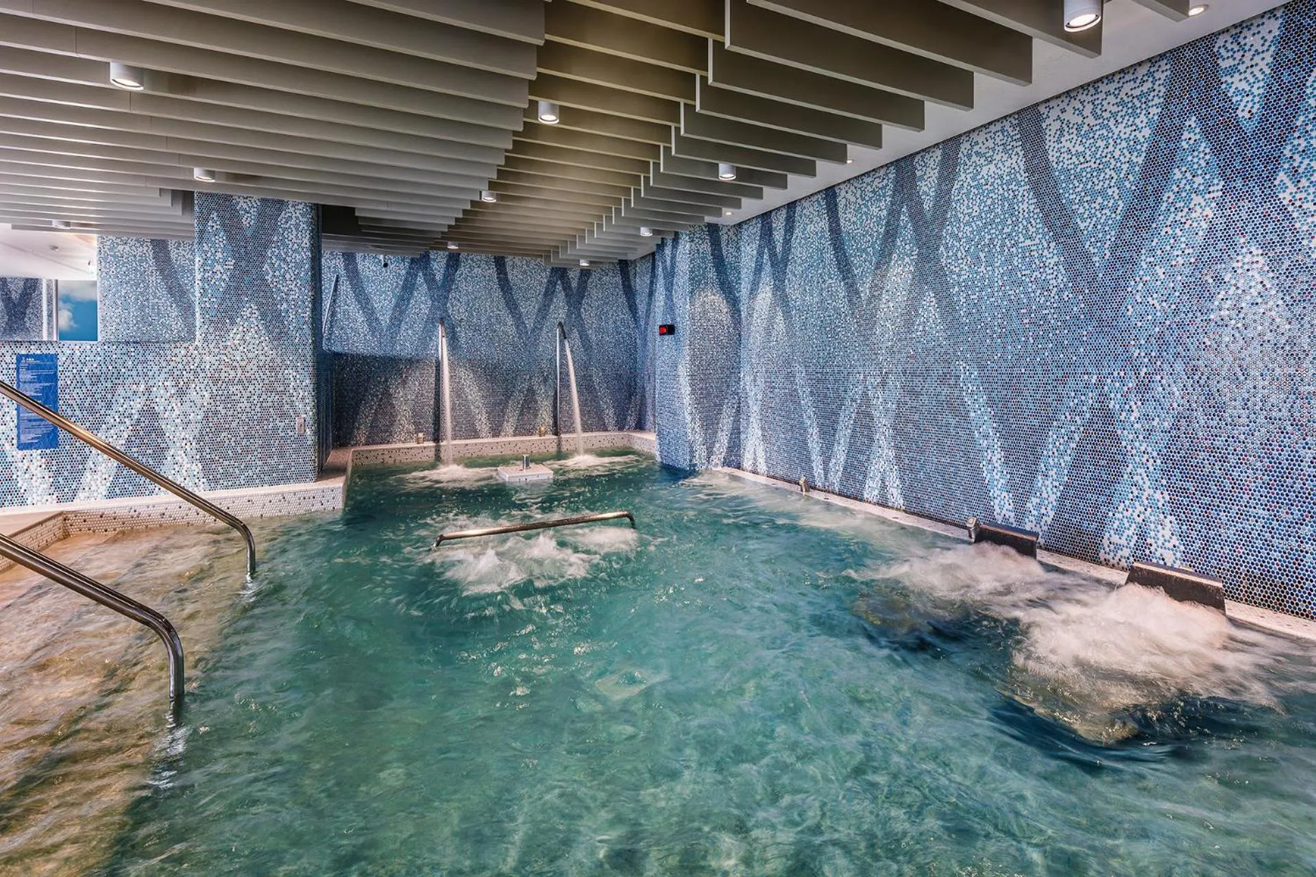 Hot Tub in voco Chiayi by IHG