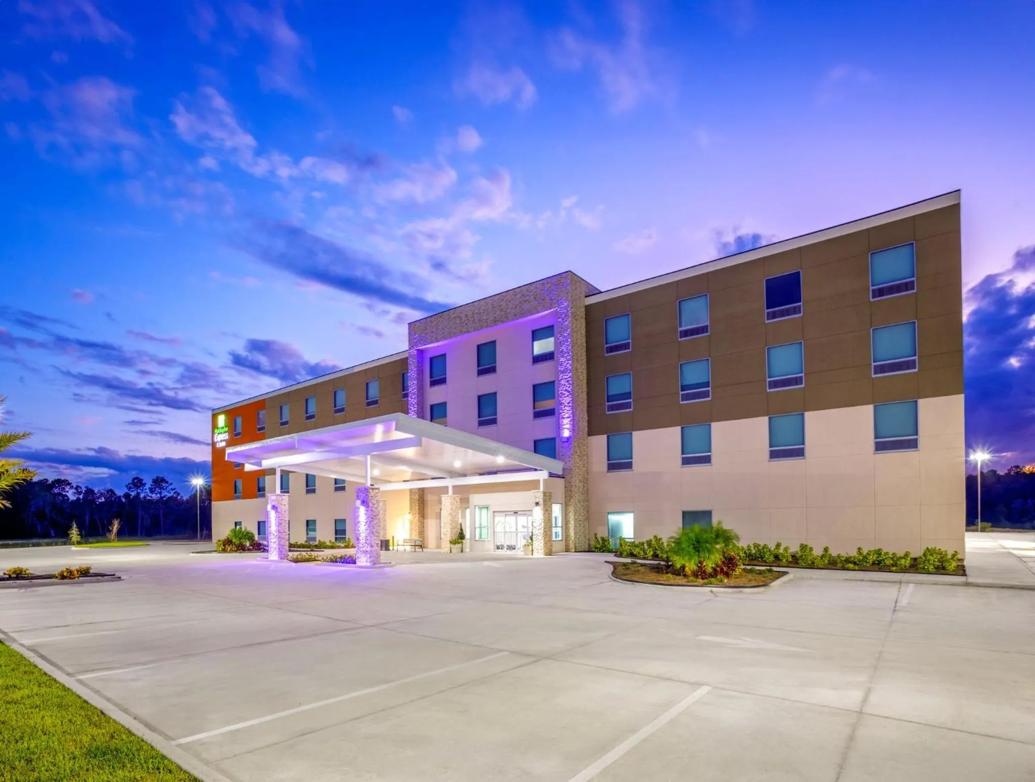 Property building in Holiday Inn Express & Suites Macclenny by IHG