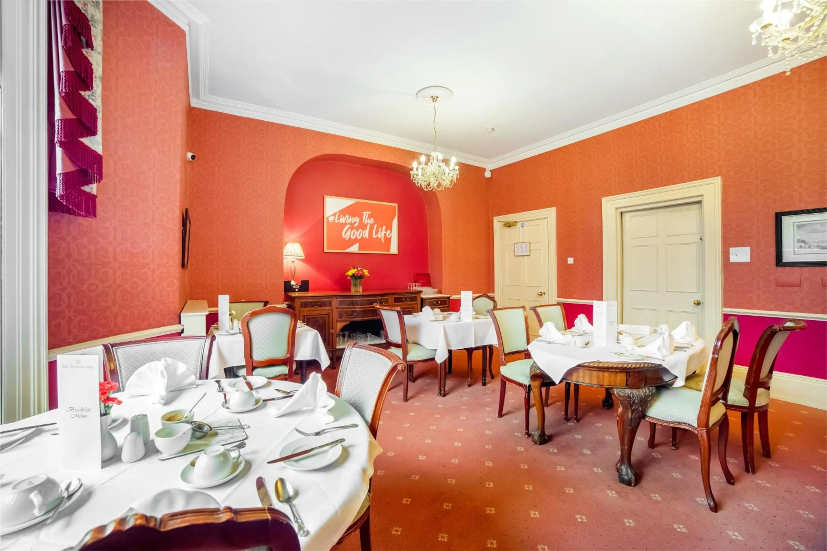 Restaurant/places to eat in OYO Bailbrook Lodge, Bath