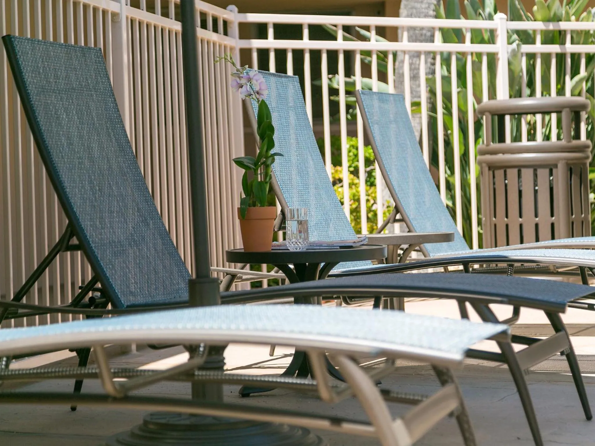 Swimming pool in La Jolla Riviera Inn