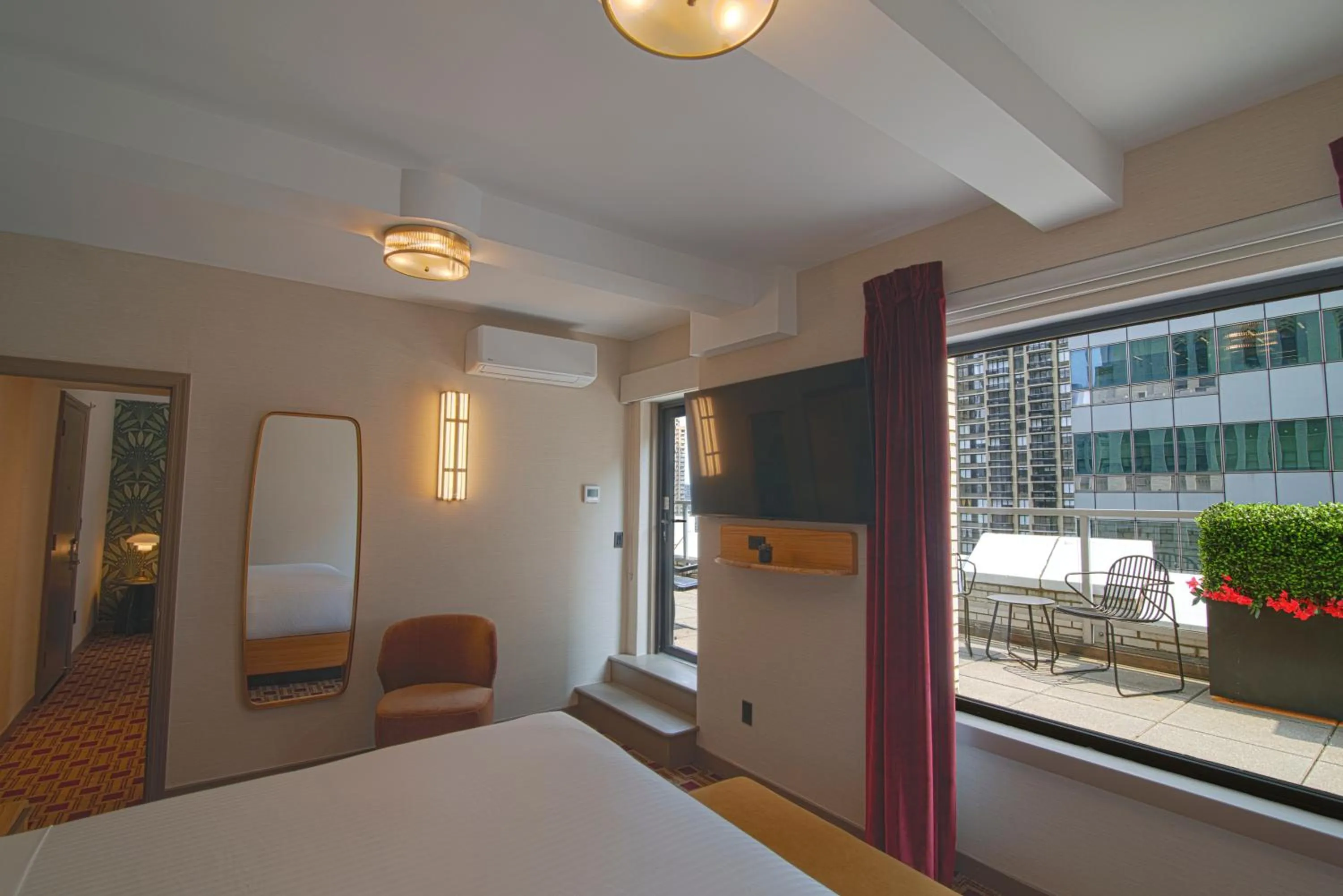 Bedroom, Bed in Hotel Edison Times Square