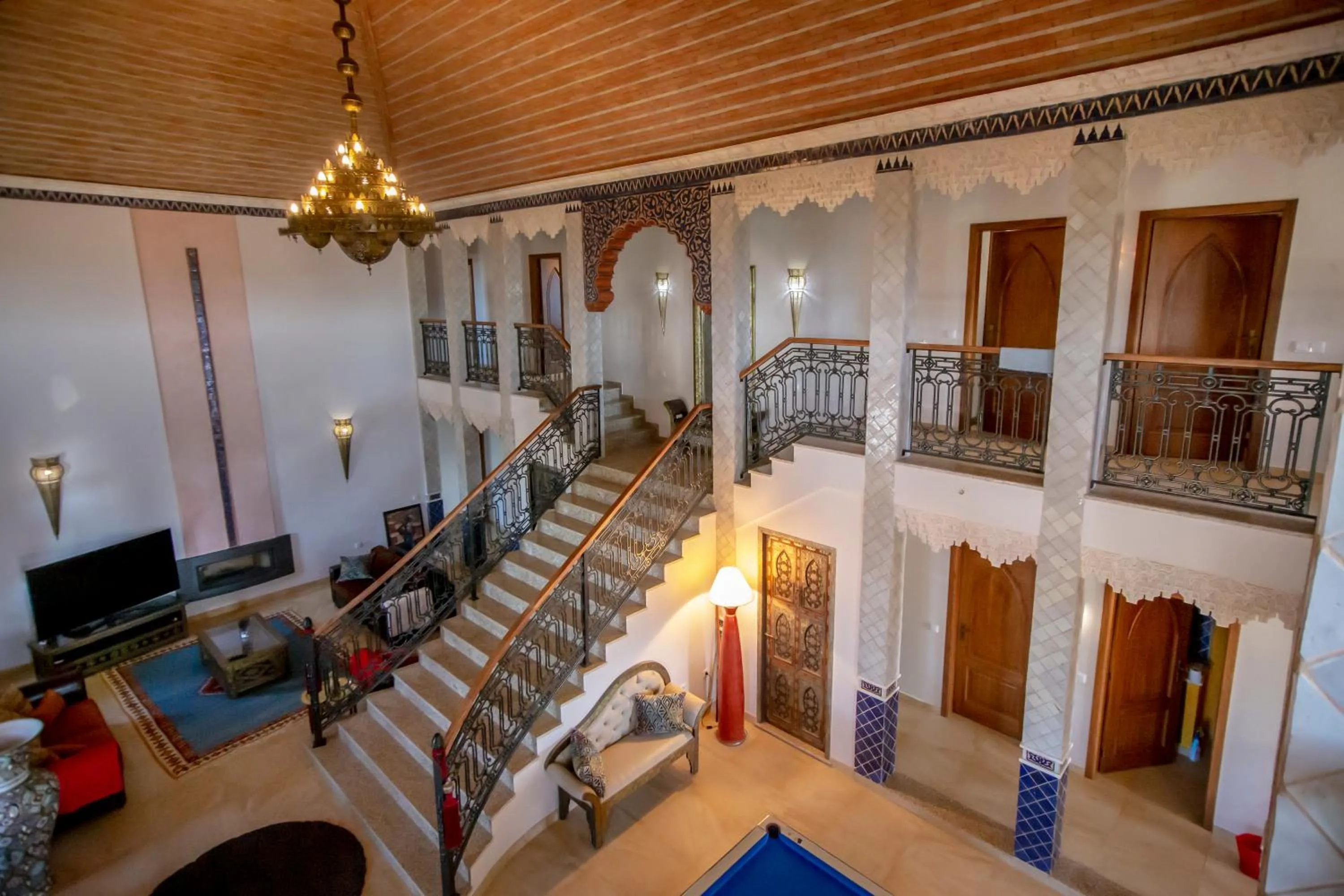 Communal lounge/ TV room in Al Karob Yoga Boutique Villa