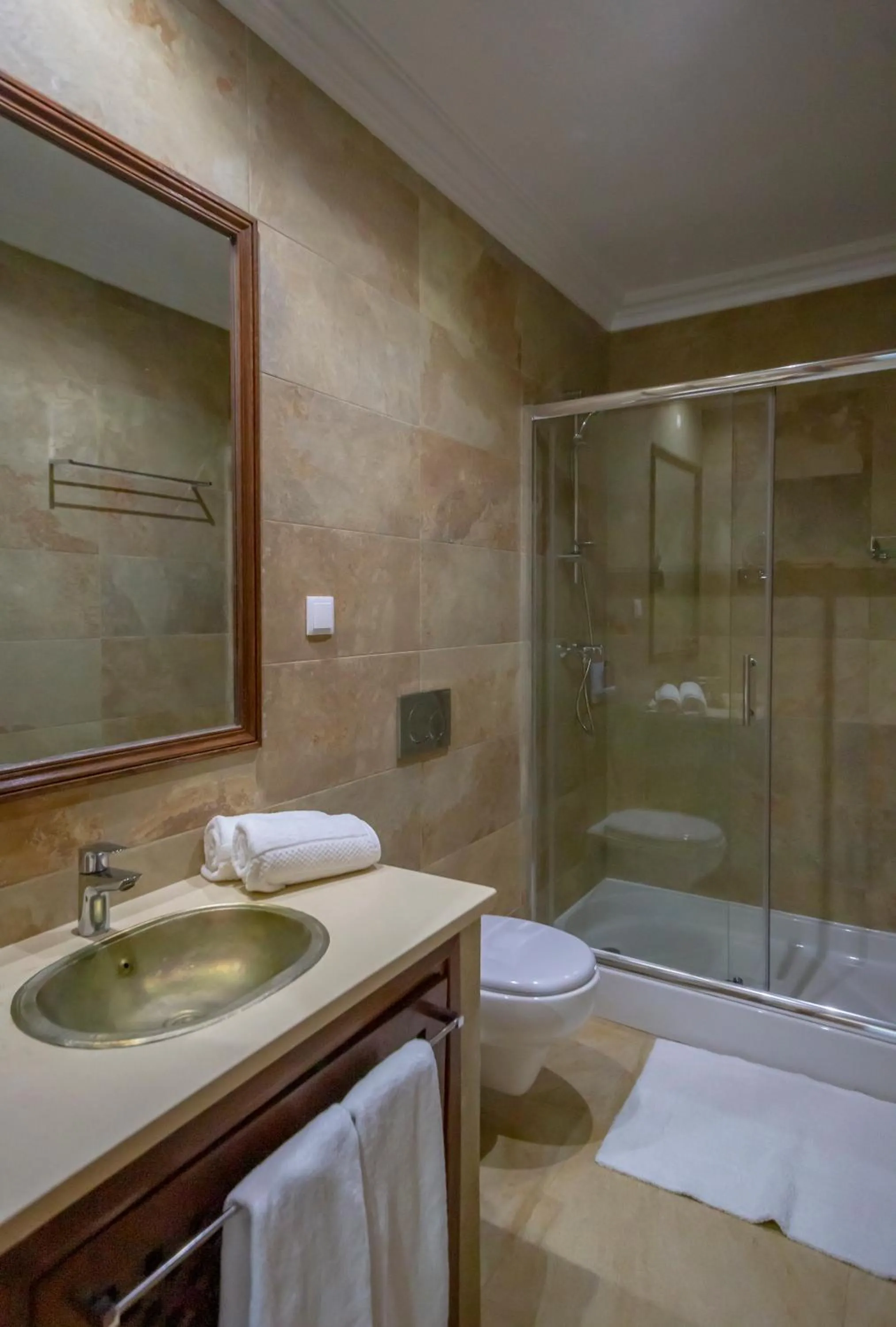 Bathroom in Al Karob Yoga Boutique Villa