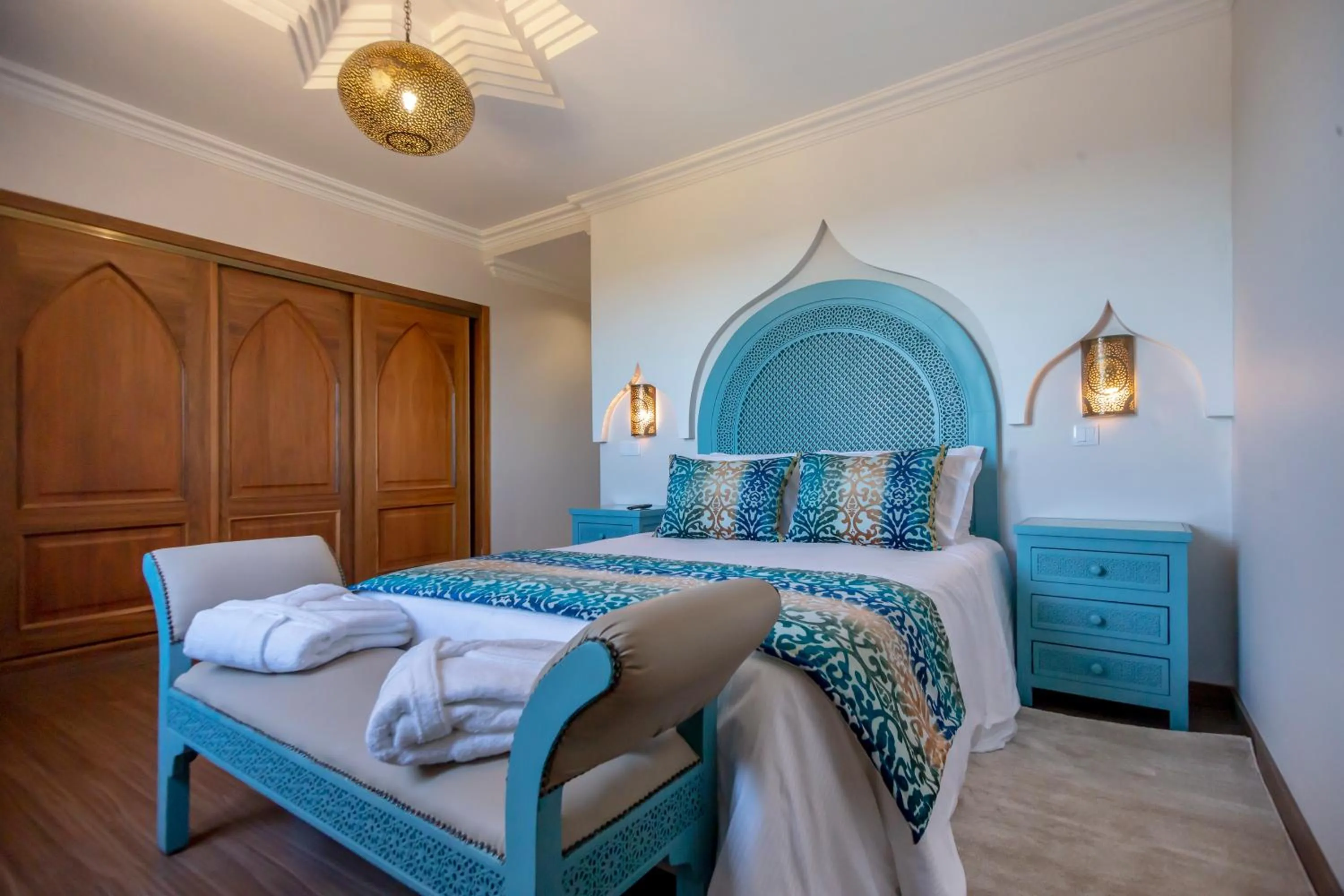 Bed in Al Karob Yoga Boutique Villa