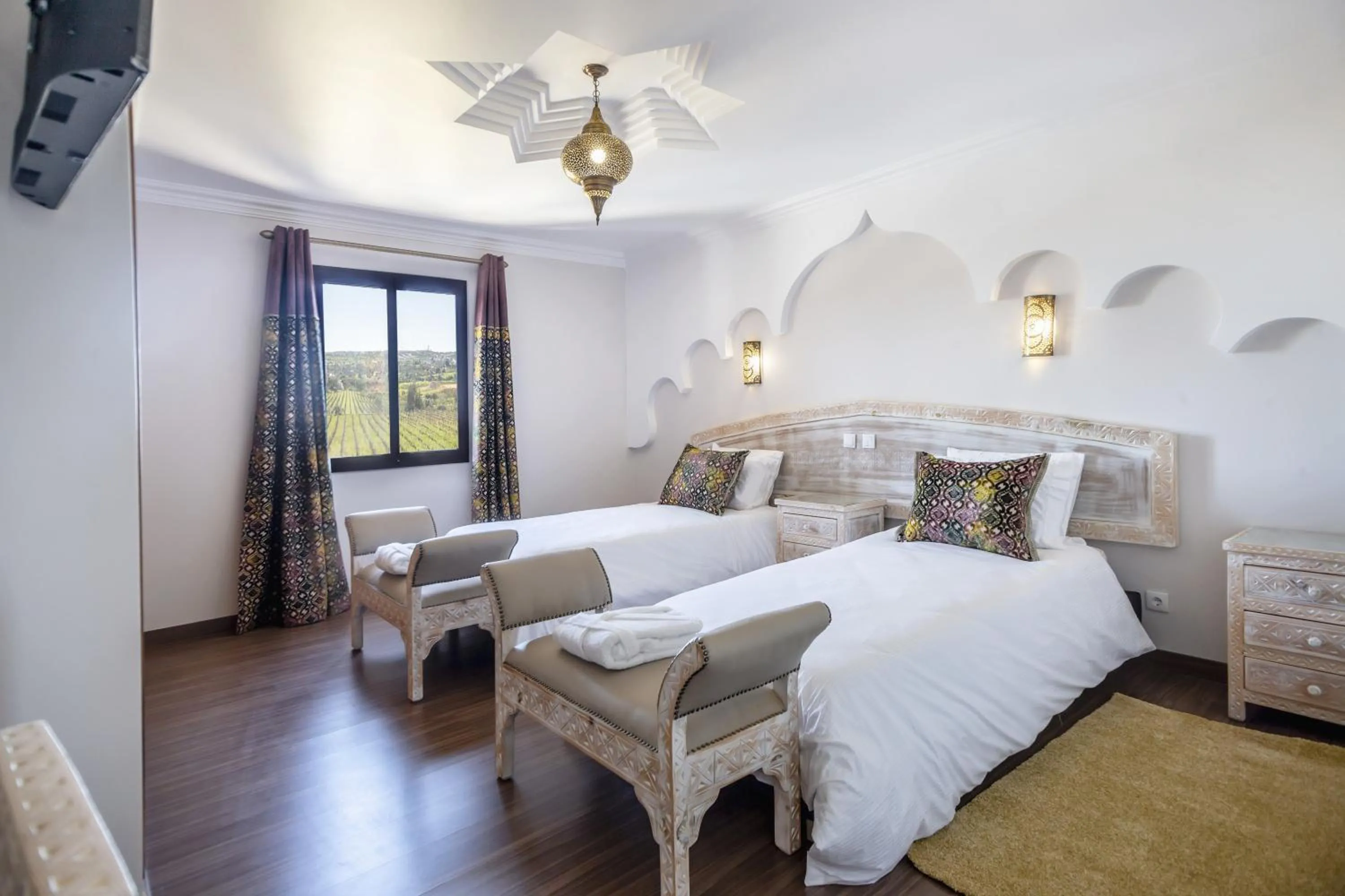 Bed in Al Karob Yoga Boutique Villa