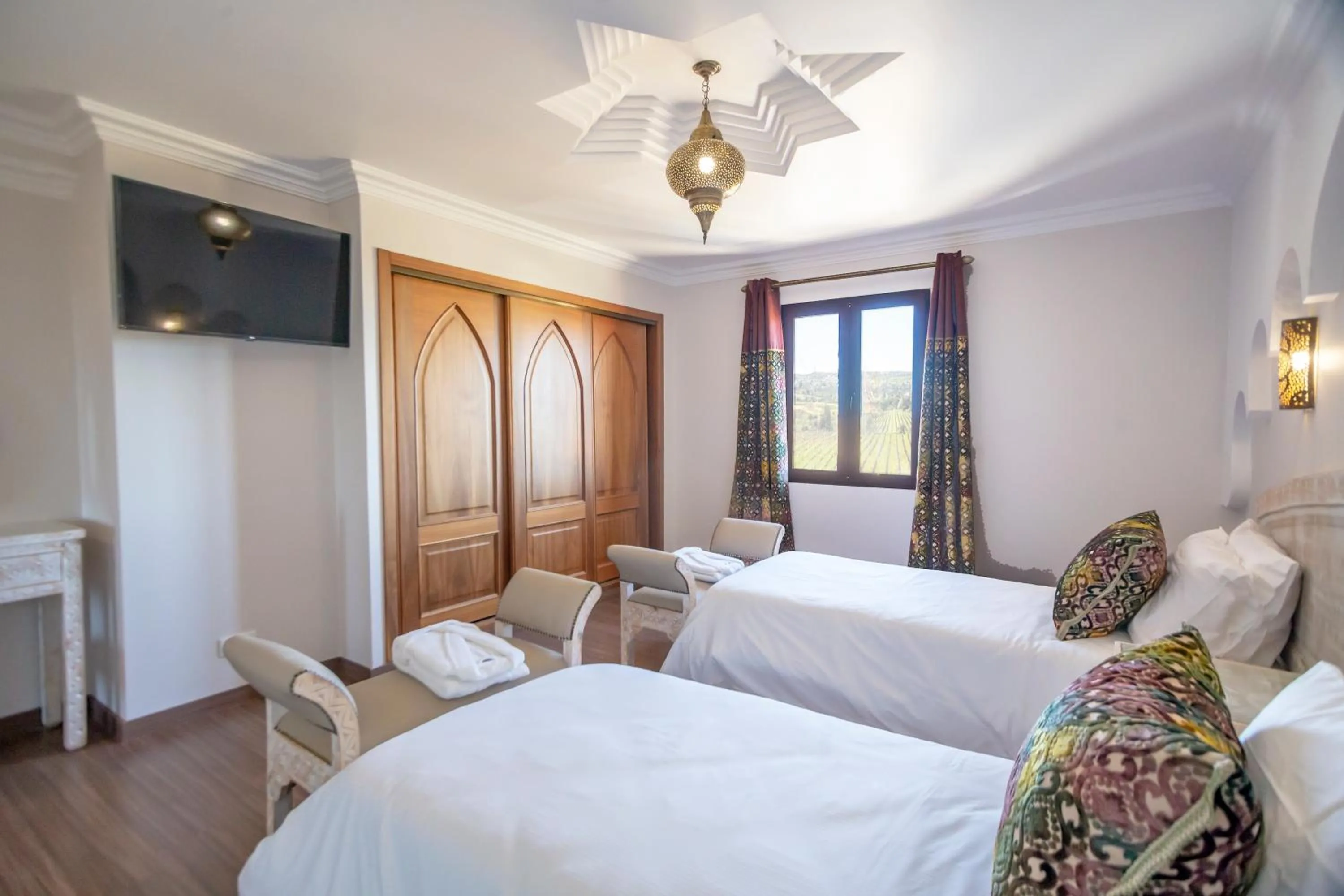 Bed in Al Karob Yoga Boutique Villa